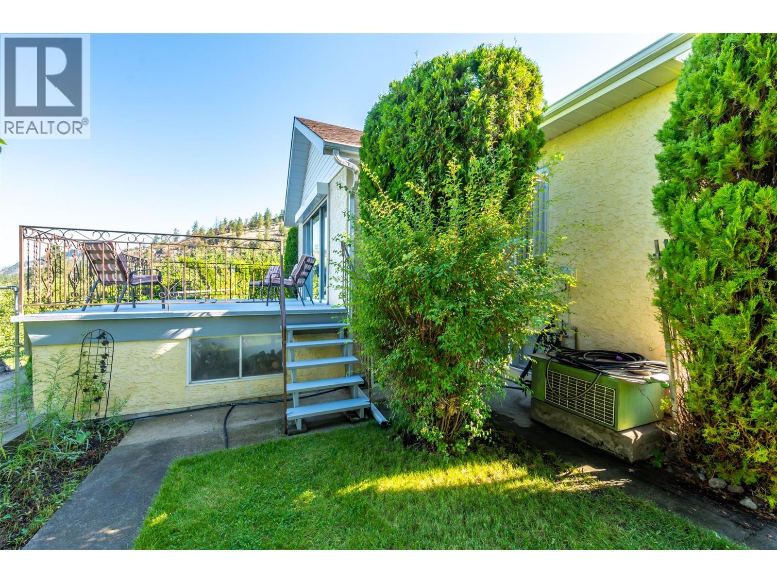 3910 North Naramata Road Property Photo 37