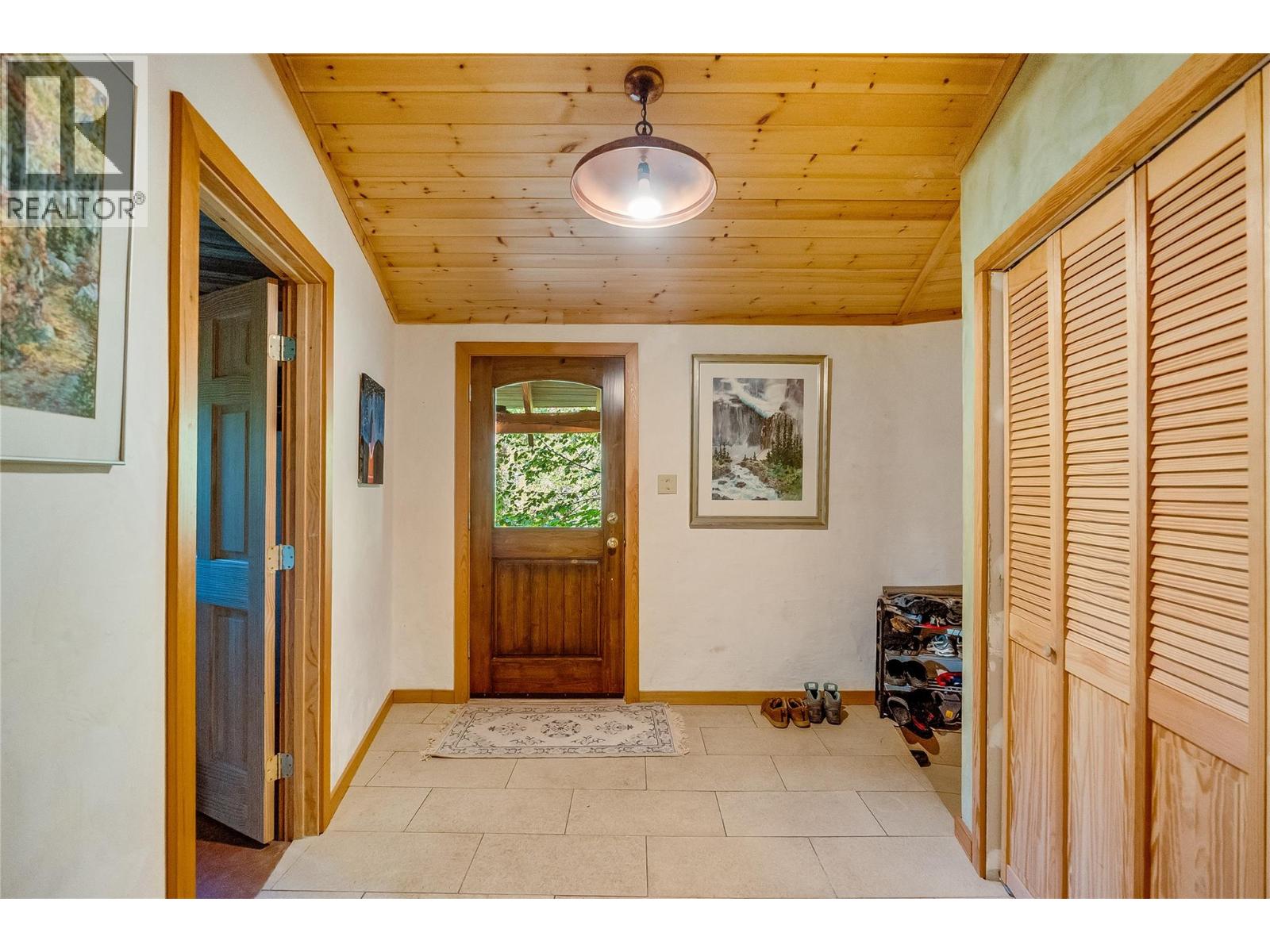 2129 Svoboda Road Property Photo 12