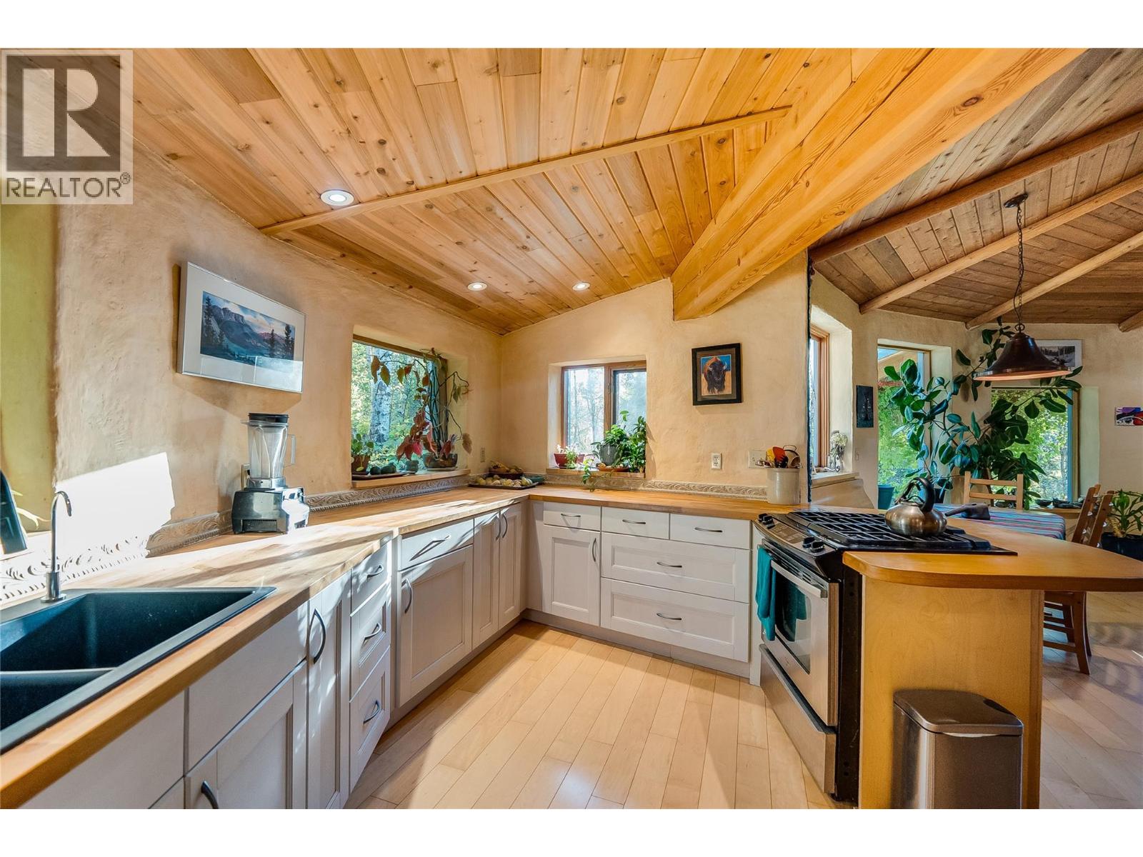2129 Svoboda Road Property Photo 30