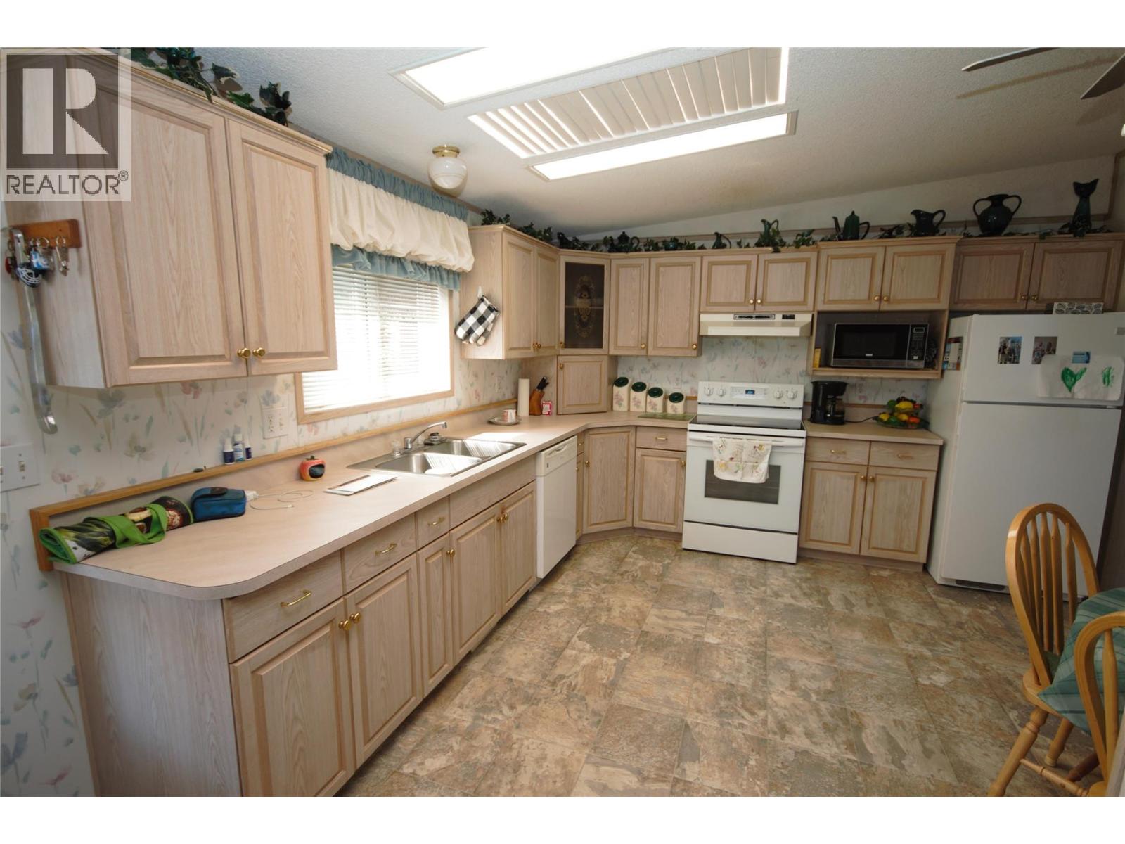 8598 Highway 97 Unit# 15 Property Photo 29