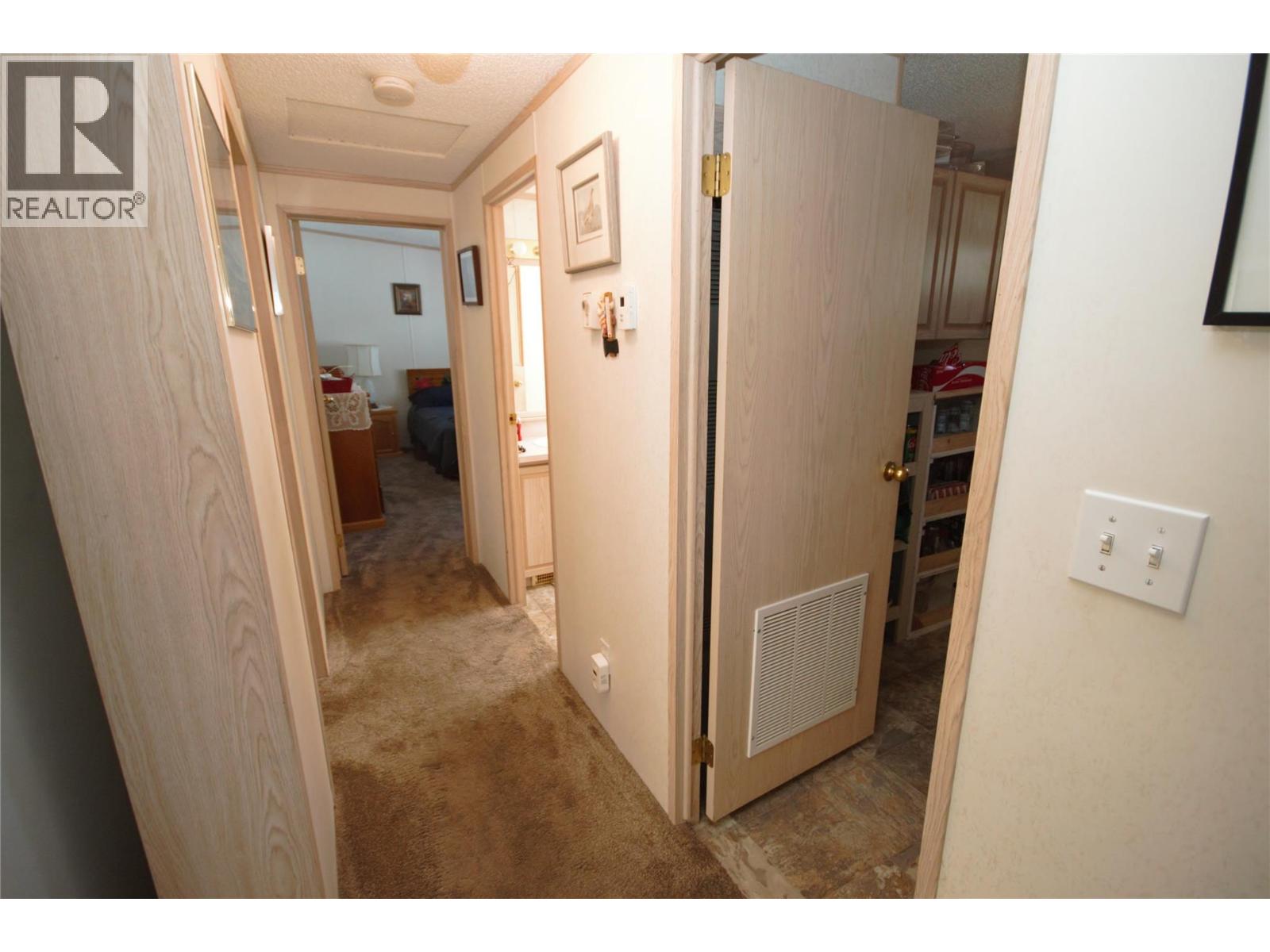 8598 Highway 97 Unit# 15 Property Photo 34
