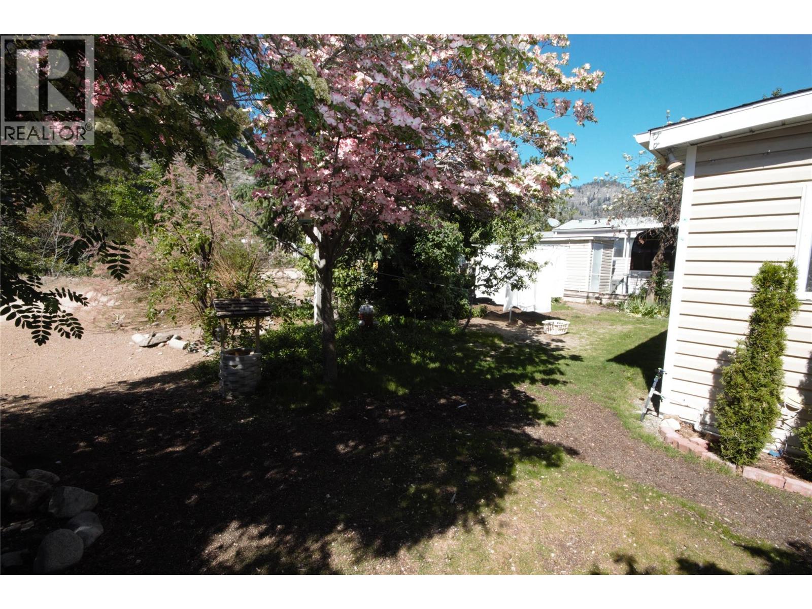 8598 Highway 97 Unit# 15 Property Photo 37