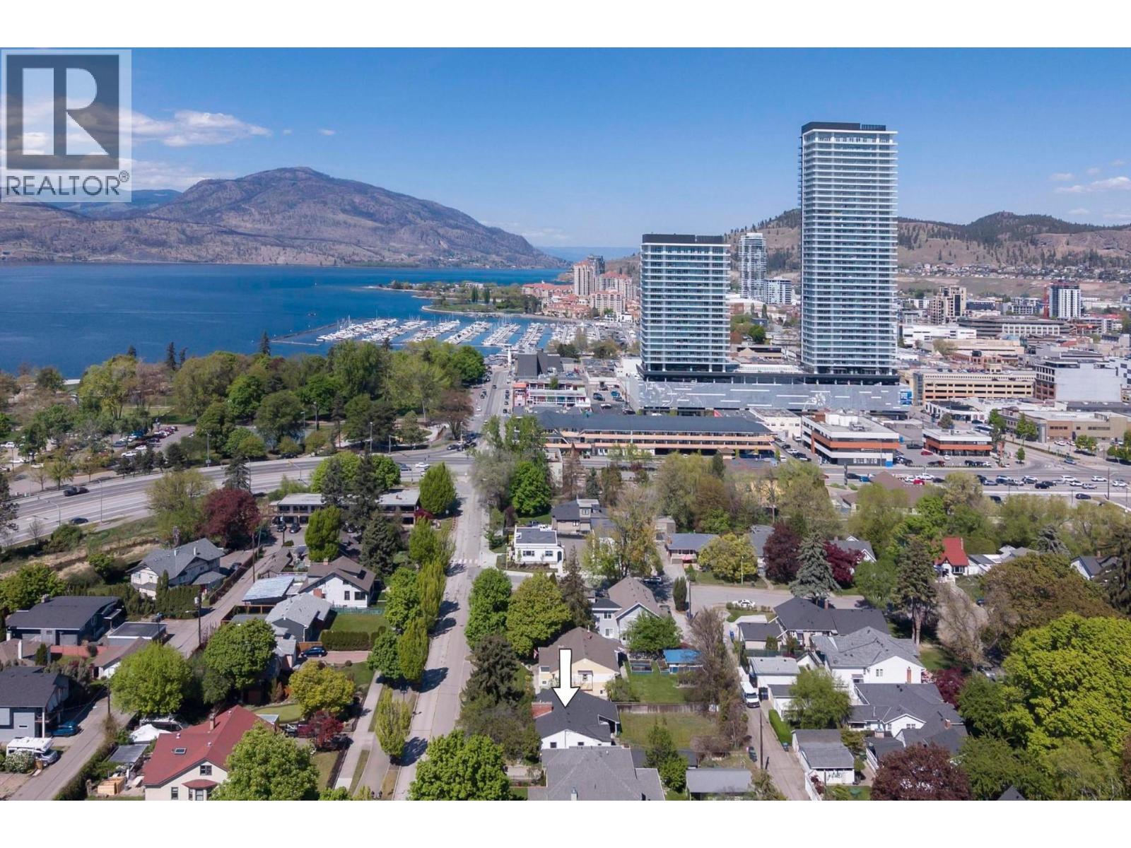 1829 Abbott Street Property Photo 1