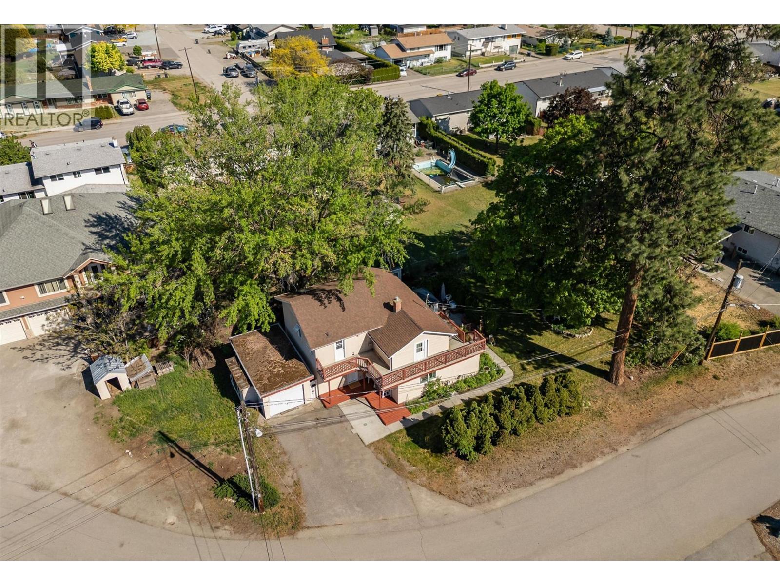 725 Fraser Road Property Photo 39
