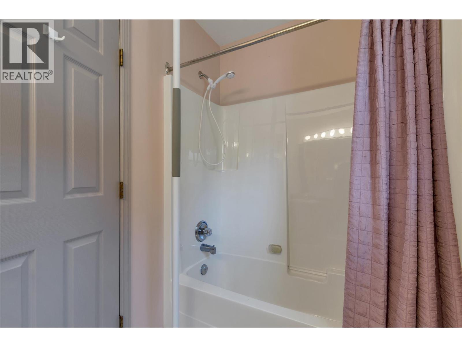 35 Peregrine Way Property Photo 23