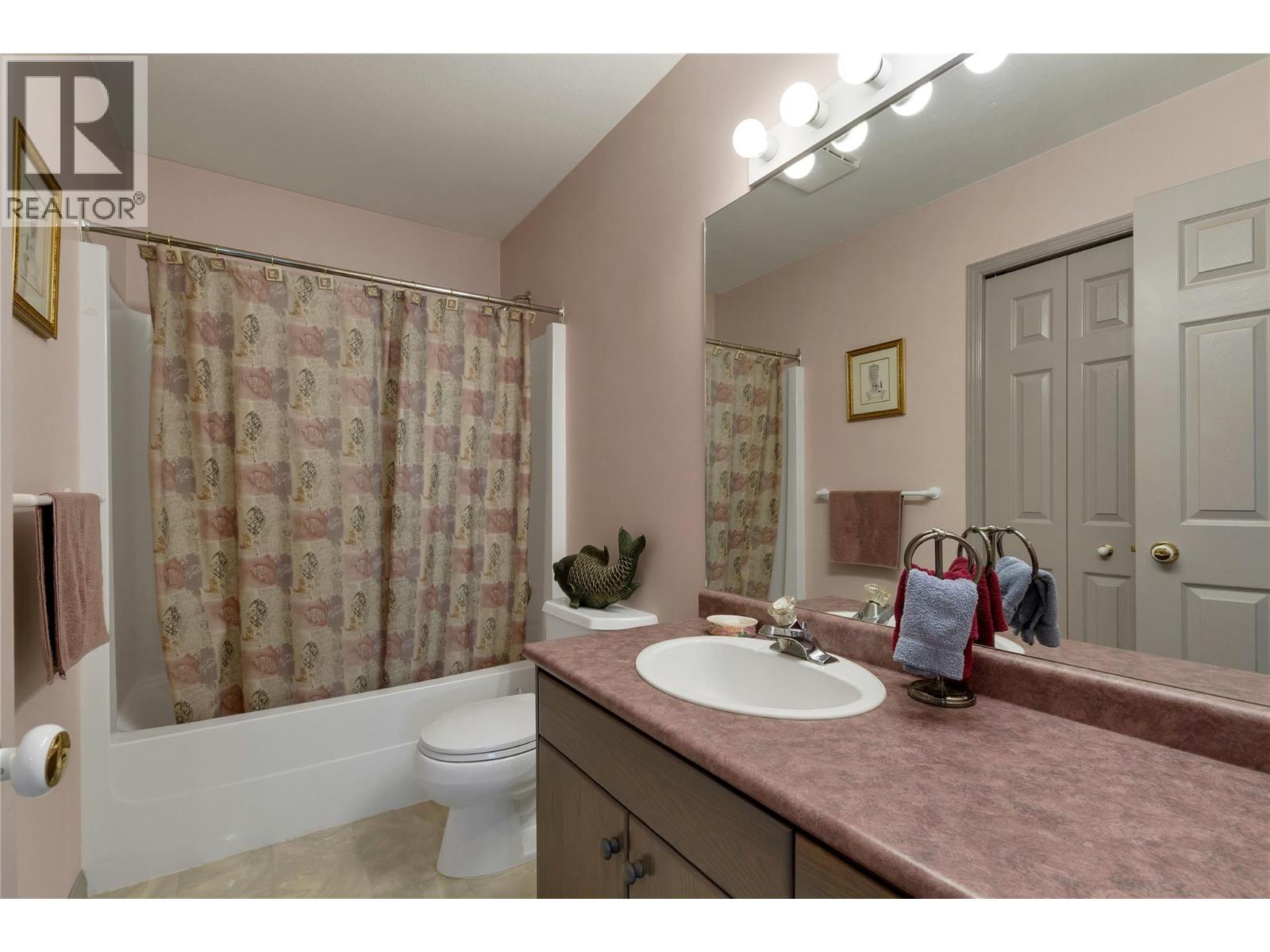35 Peregrine Way Property Photo 26