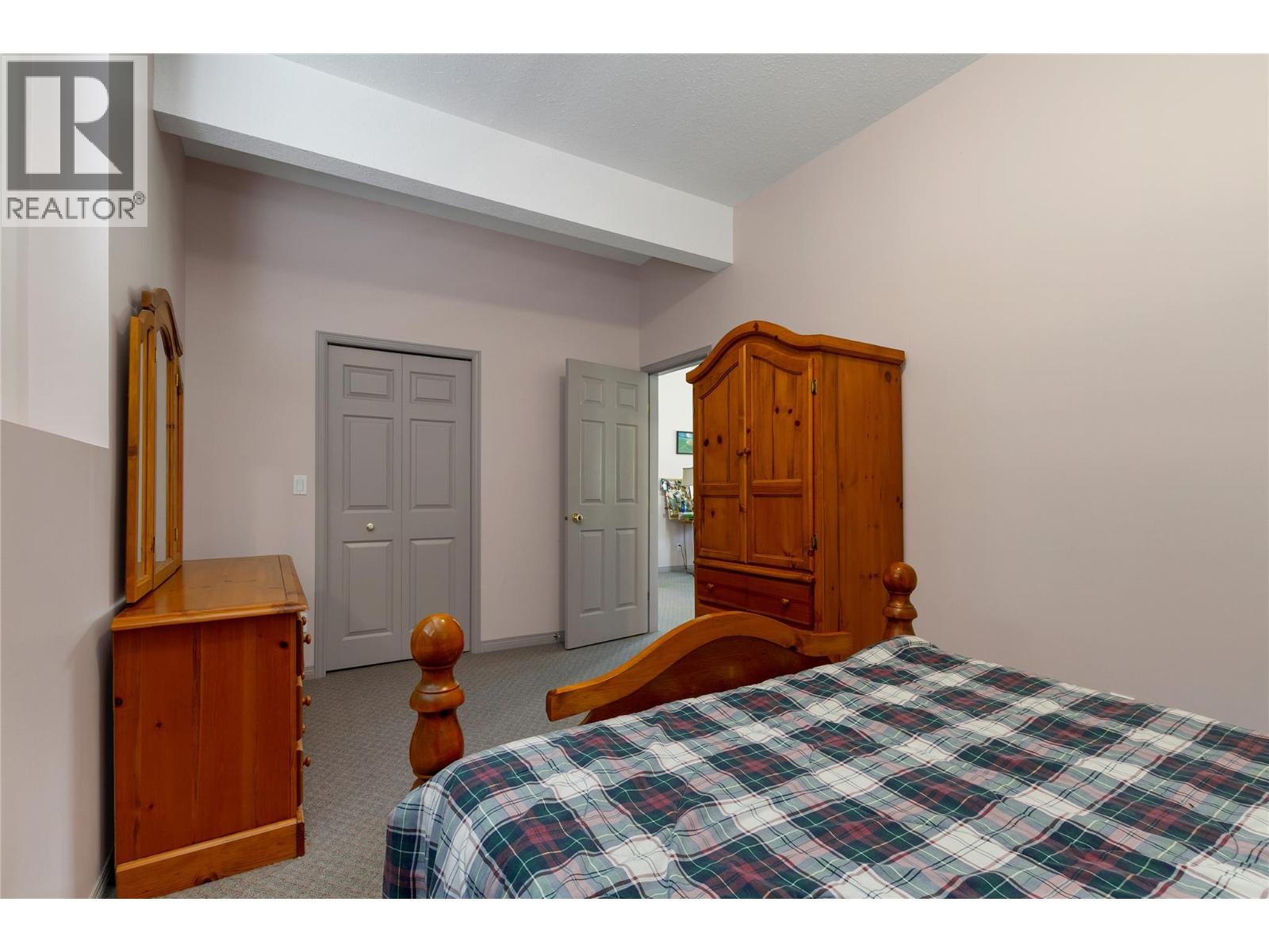 35 Peregrine Way Property Photo 39