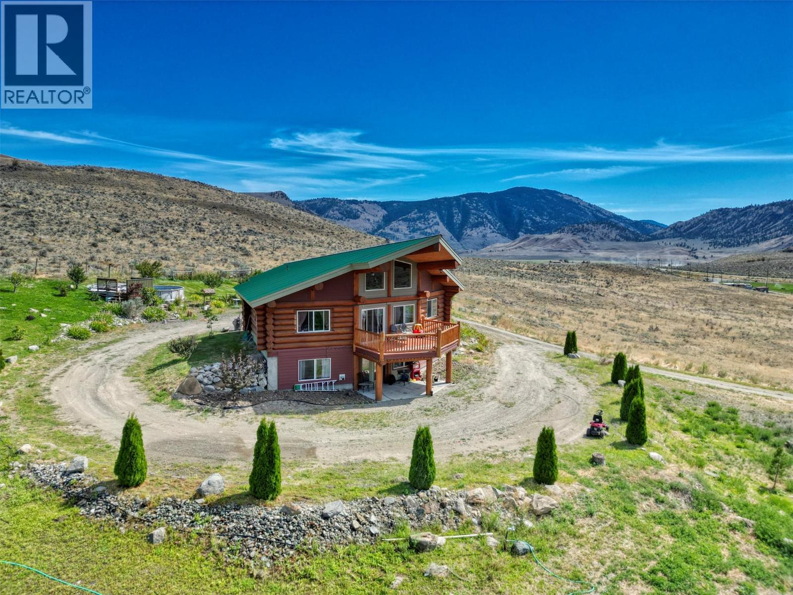 150 Nighthawk Road Property Photo 2