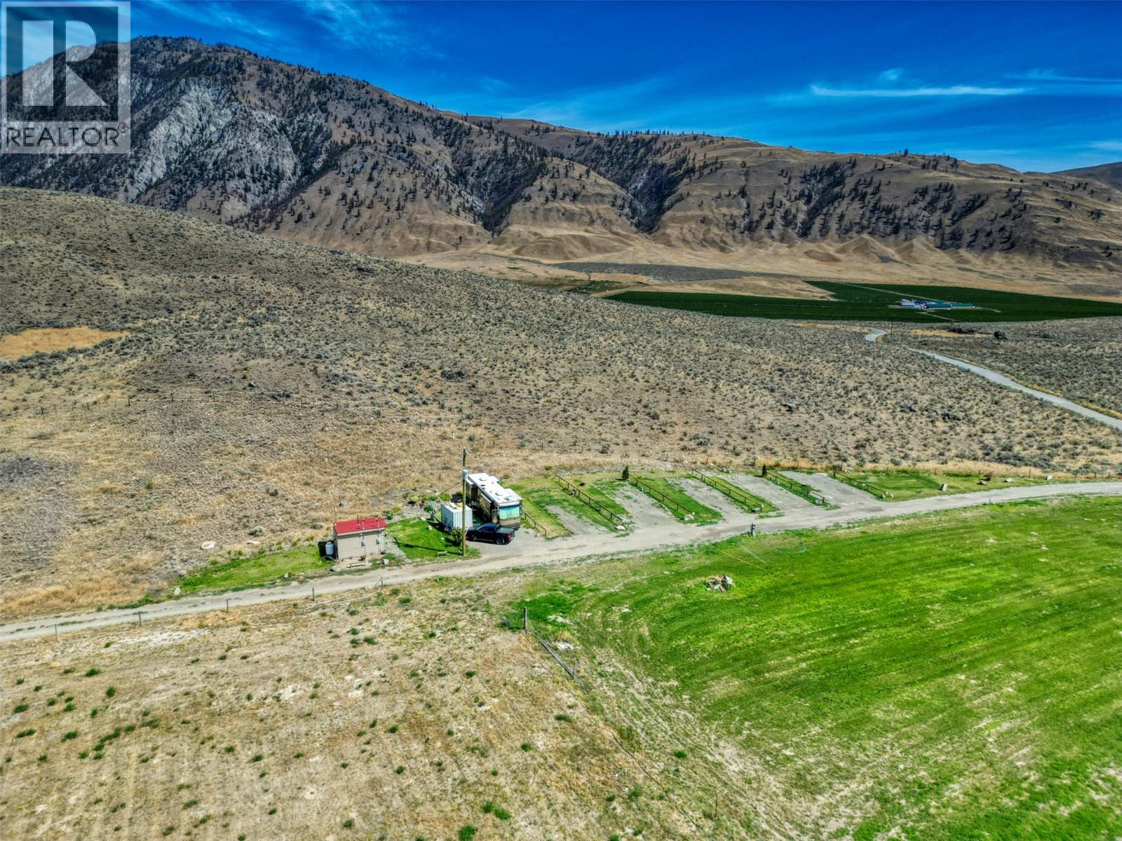 150 Nighthawk Road Property Photo 4