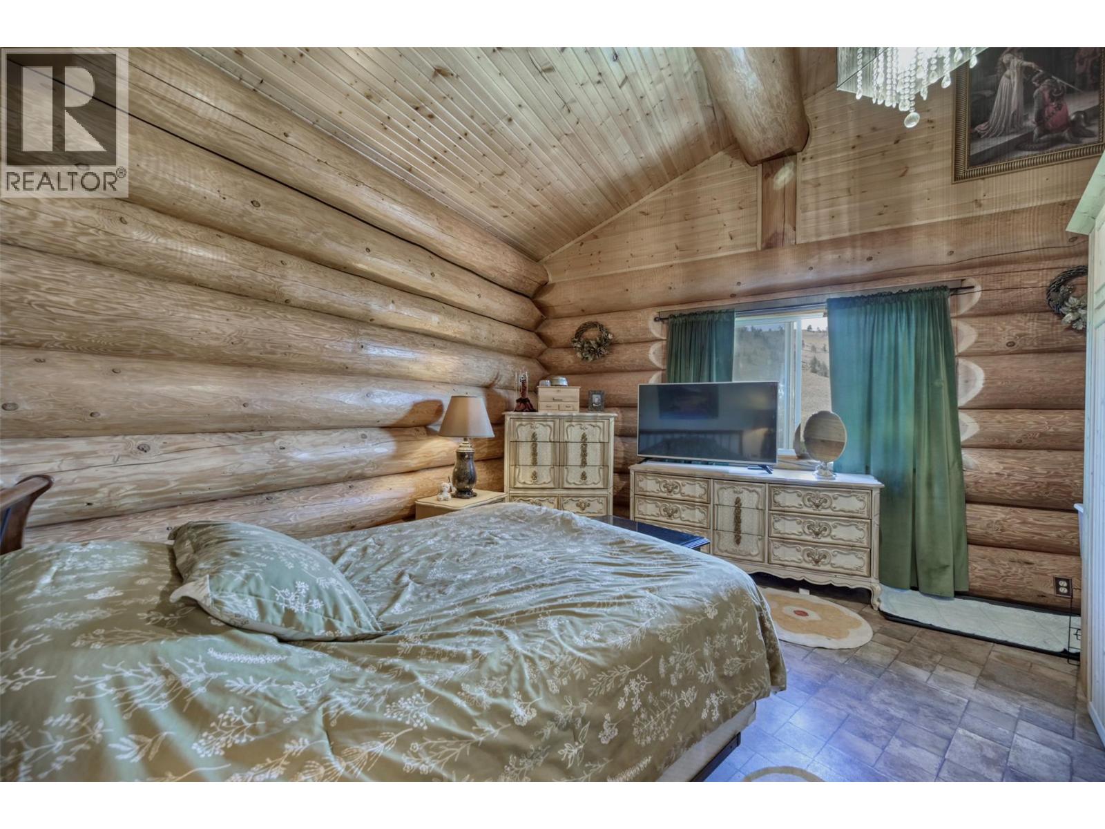 150 Nighthawk Road Property Photo 16