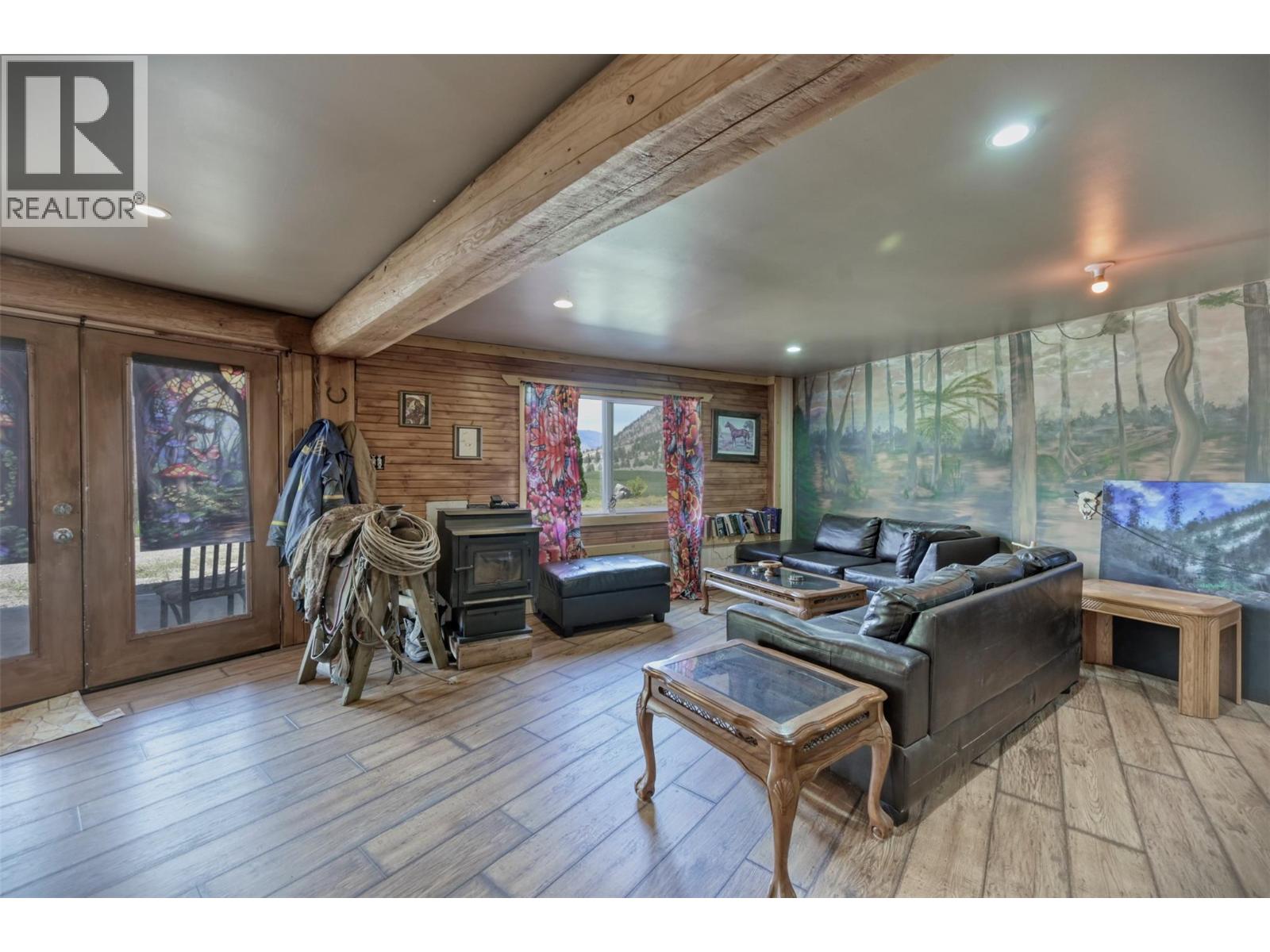 150 Nighthawk Road Property Photo 17