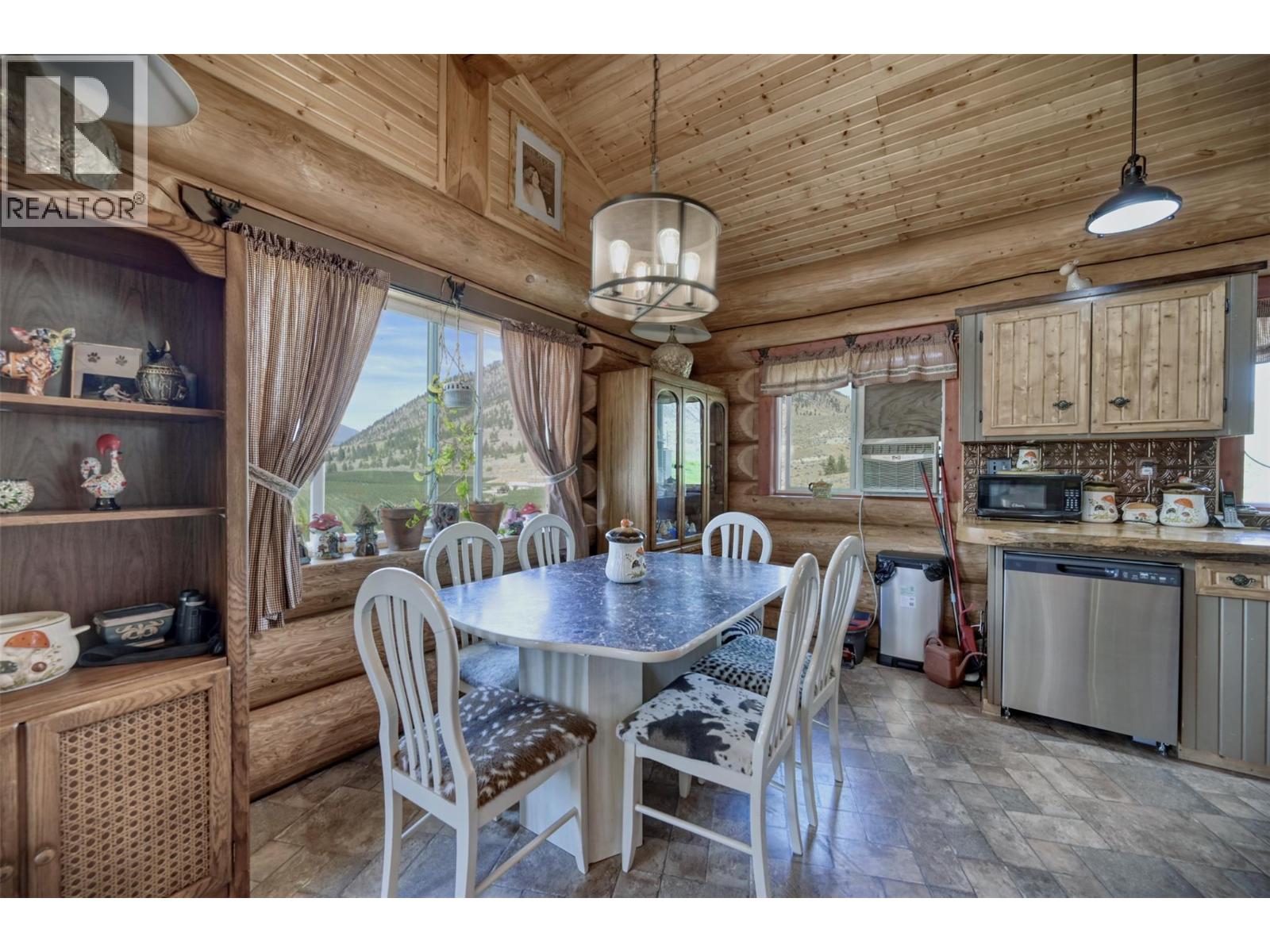 150 Nighthawk Road Property Photo 14