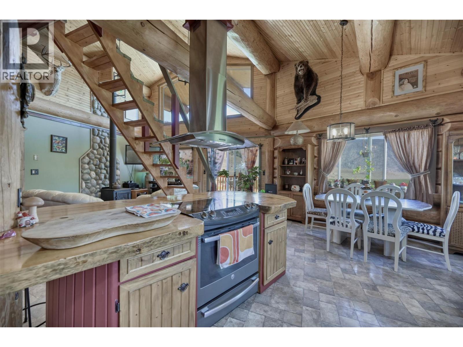 150 Nighthawk Road Property Photo 16