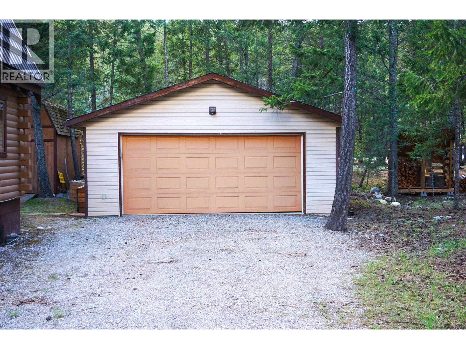 4332 Circle Drive Property Photo 4