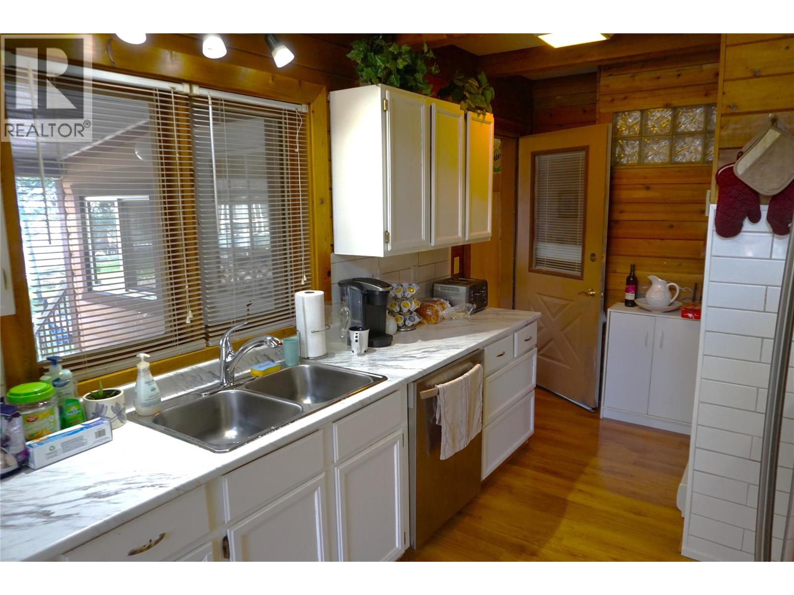 4332 Circle Drive Property Photo 17