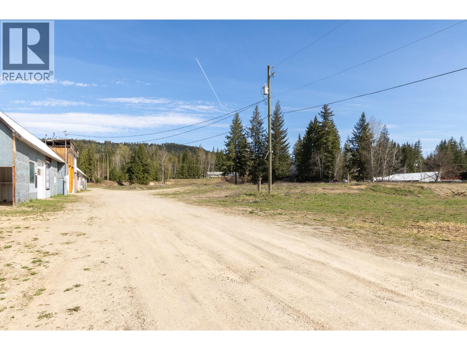 5755 Mellor Frontage Road Property Photo 7
