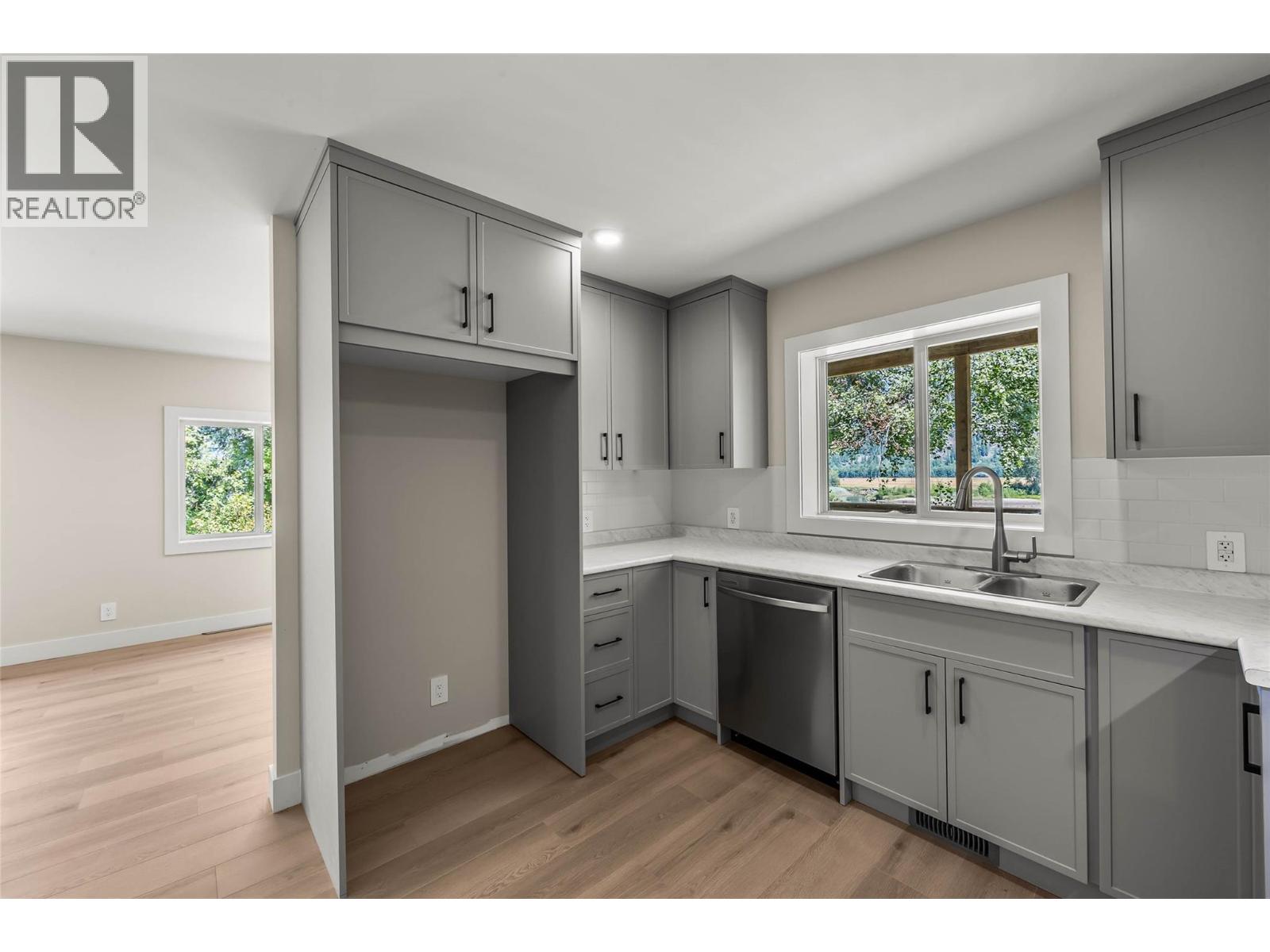228 Webb Road Property Photo 11
