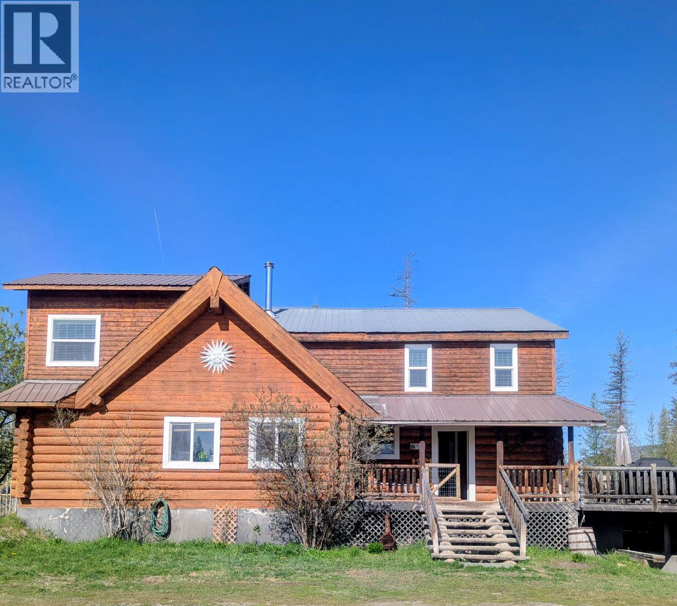 8389 95a Highway Property Photo 3