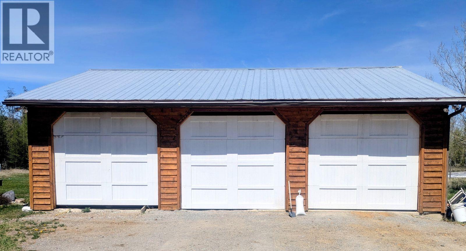 8389 95a Highway Property Photo 23