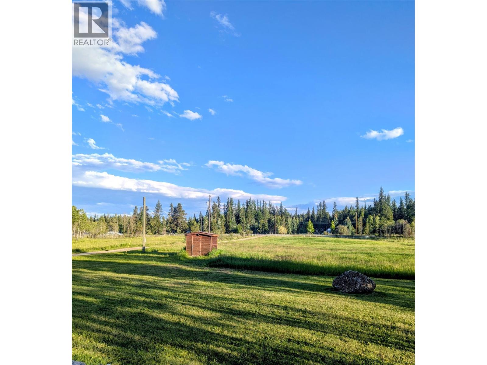8389 95a Highway Property Photo 29