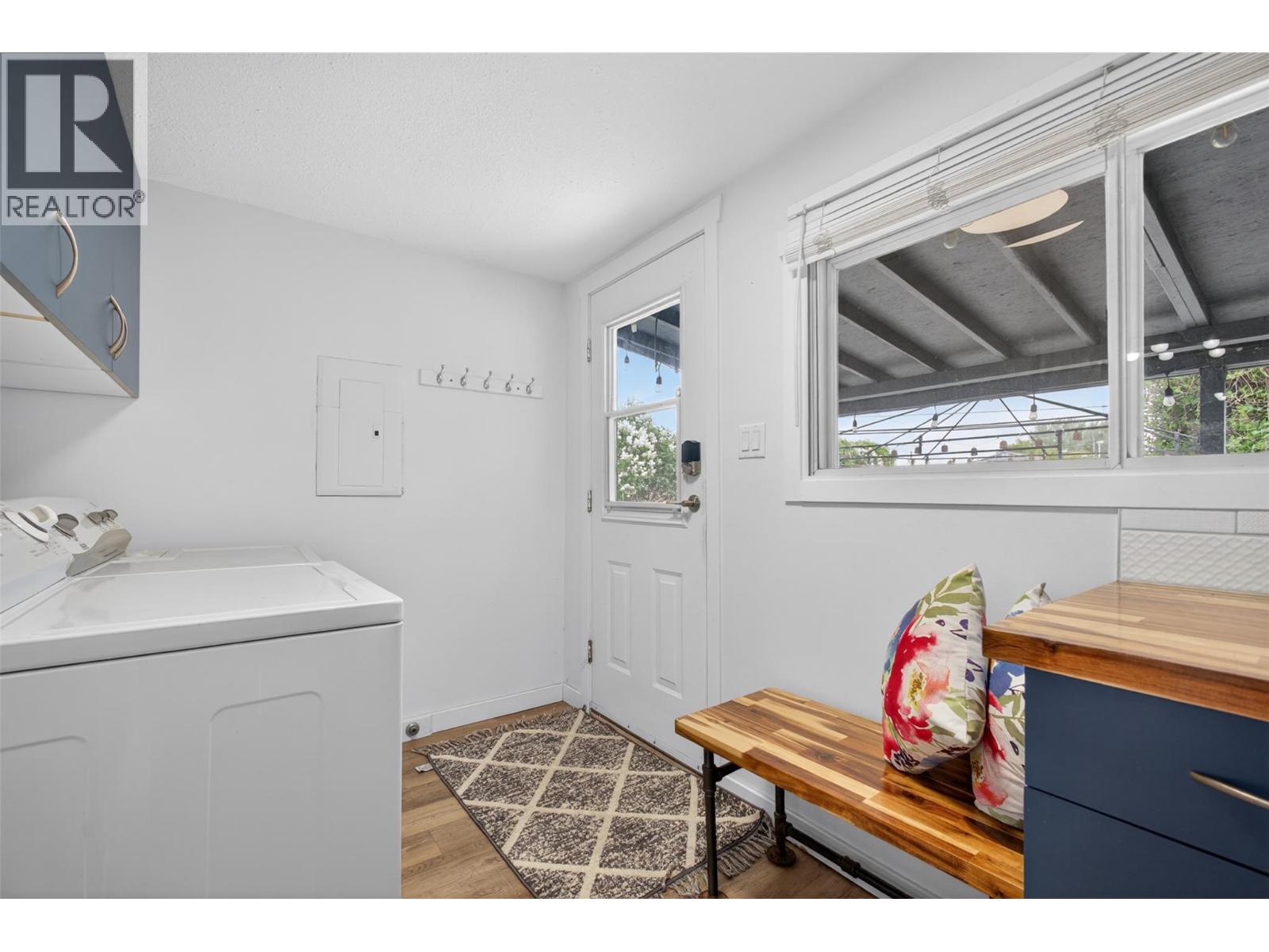 974 Creston Avenue Property Photo 16