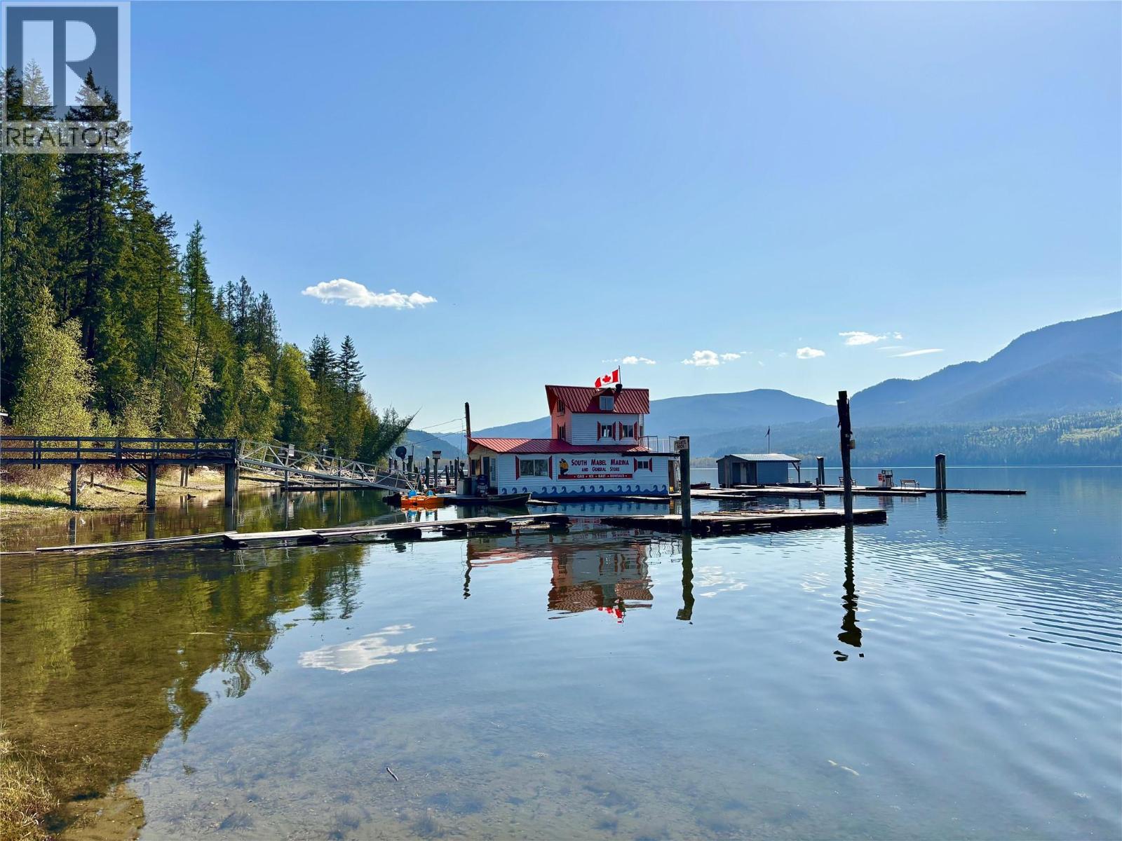 3614 Lumby Mabel Lake Road Property Photo 14