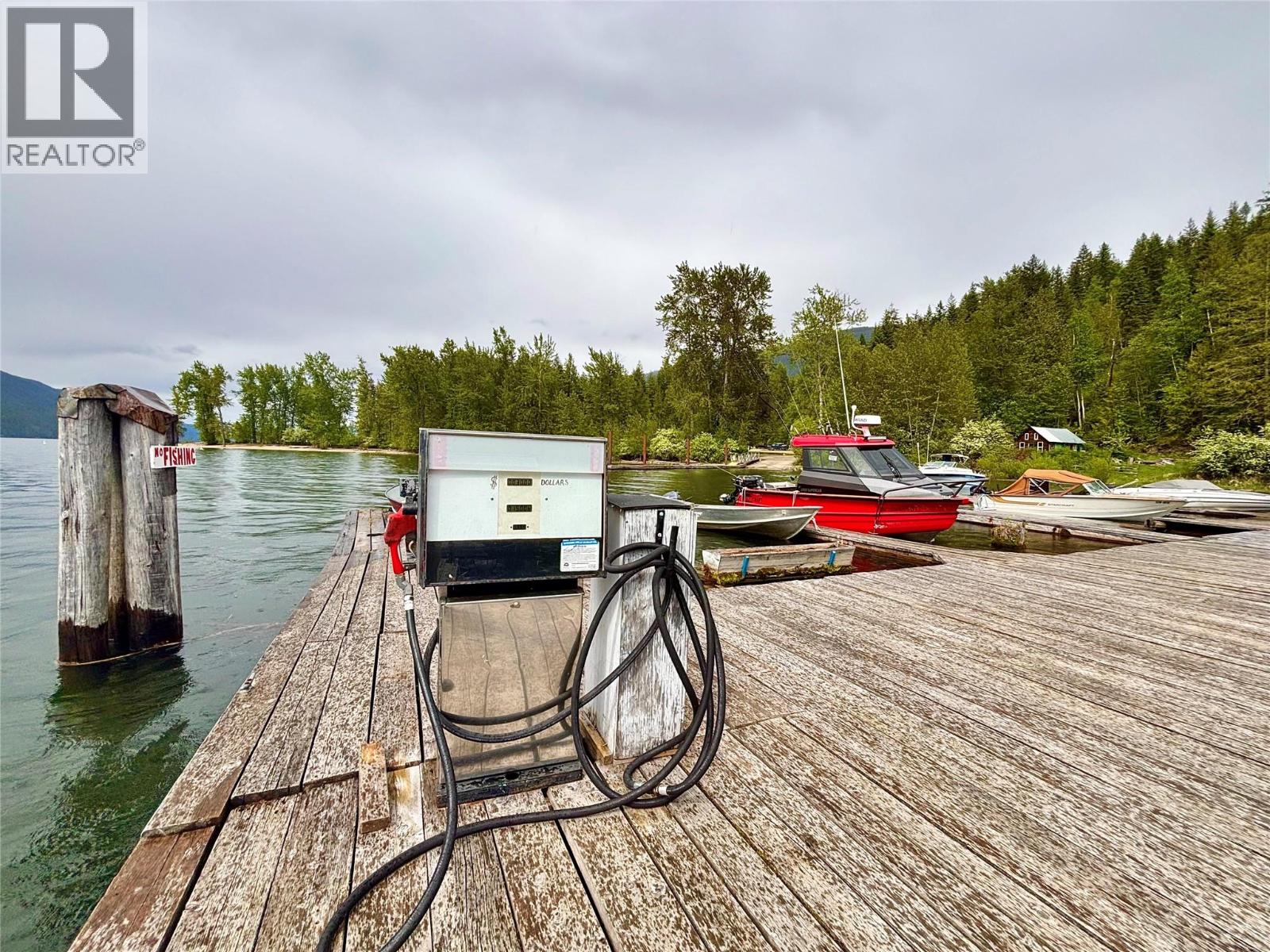 3614 Lumby Mabel Lake Road Property Photo 17