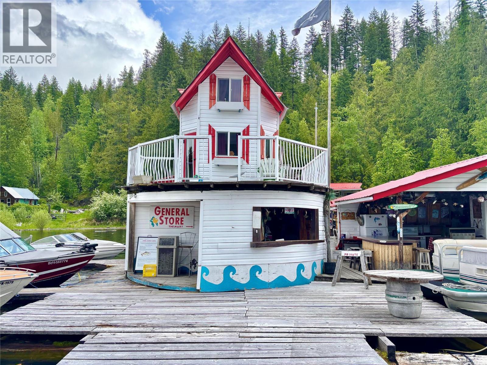 3614 Lumby Mabel Lake Road Property Photo 20