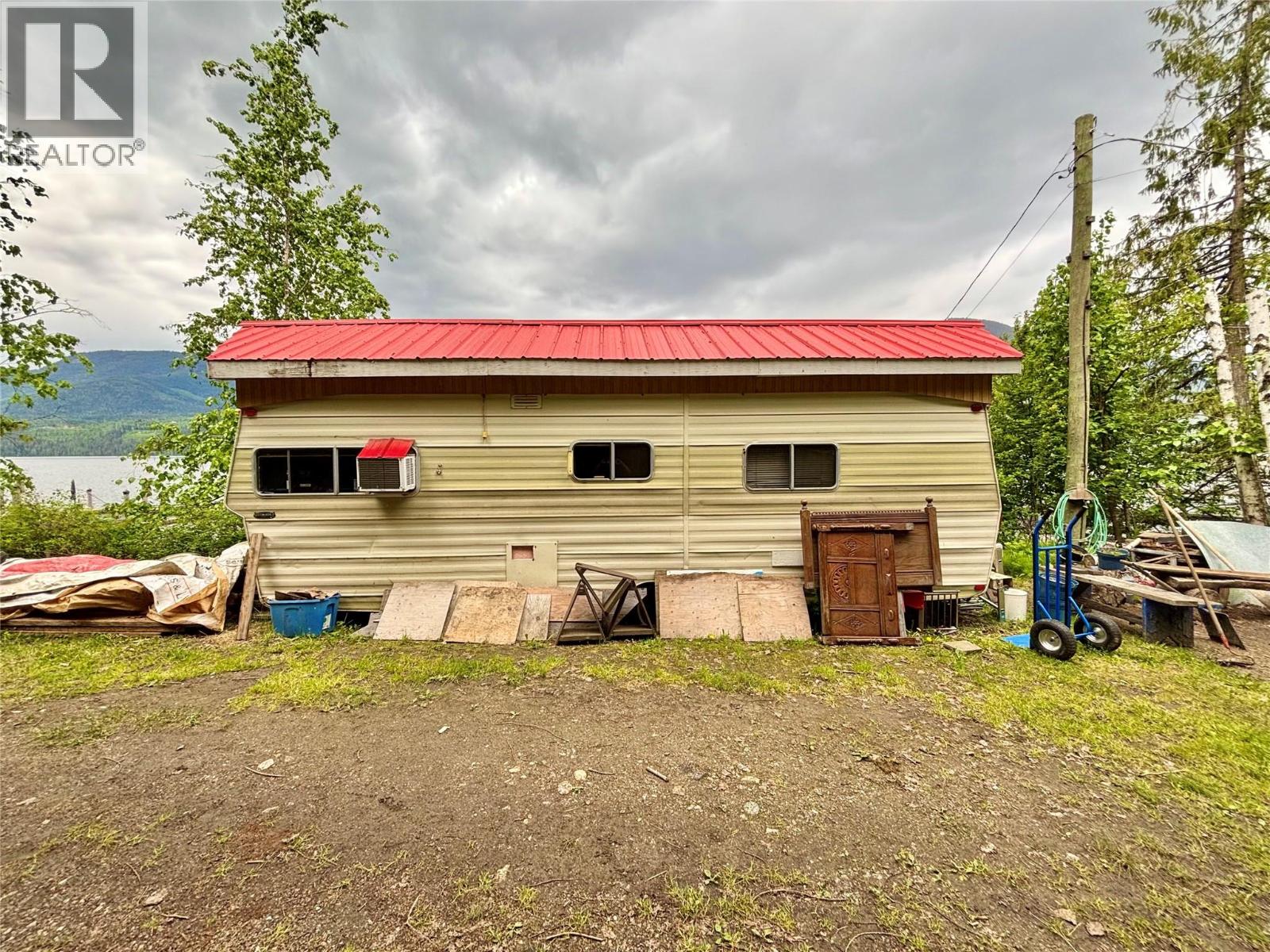 3614 Lumby Mabel Lake Road Property Photo 54