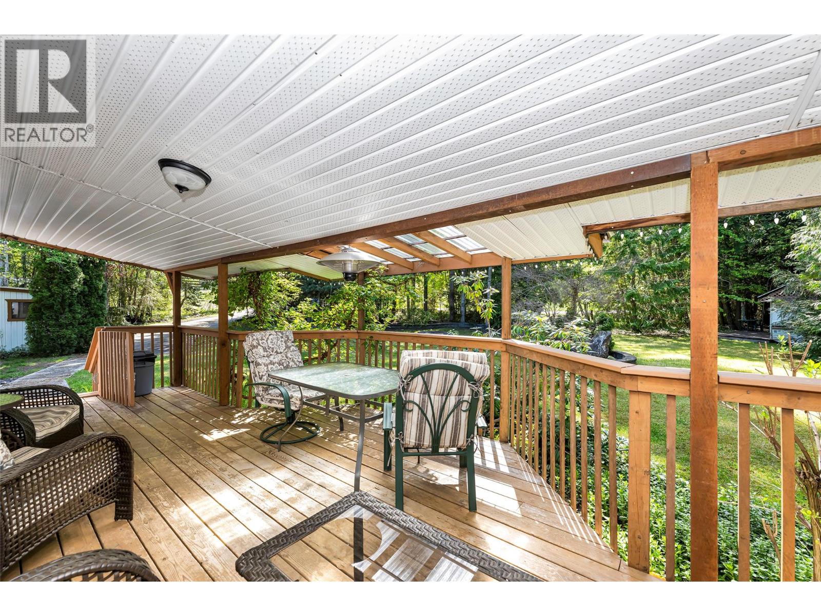 8979 Hummingbird Frontage Road Property Photo 40