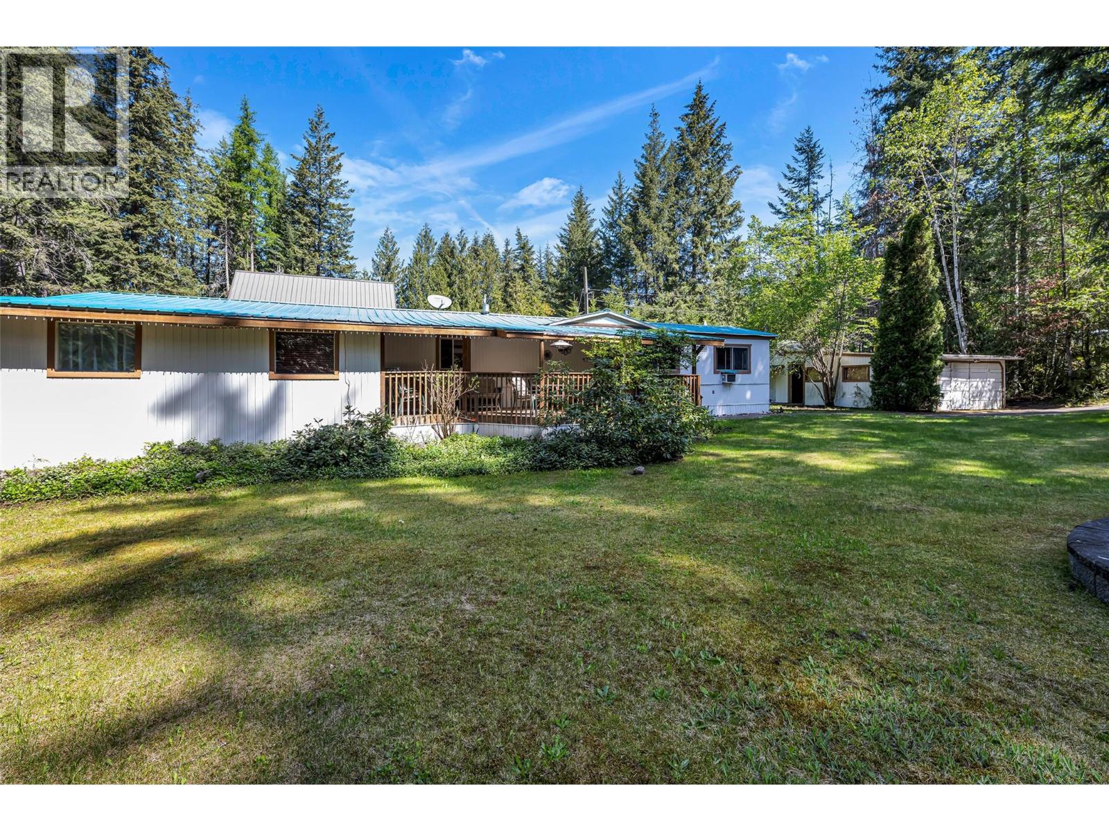 8979 Hummingbird Frontage Road Property Photo 41