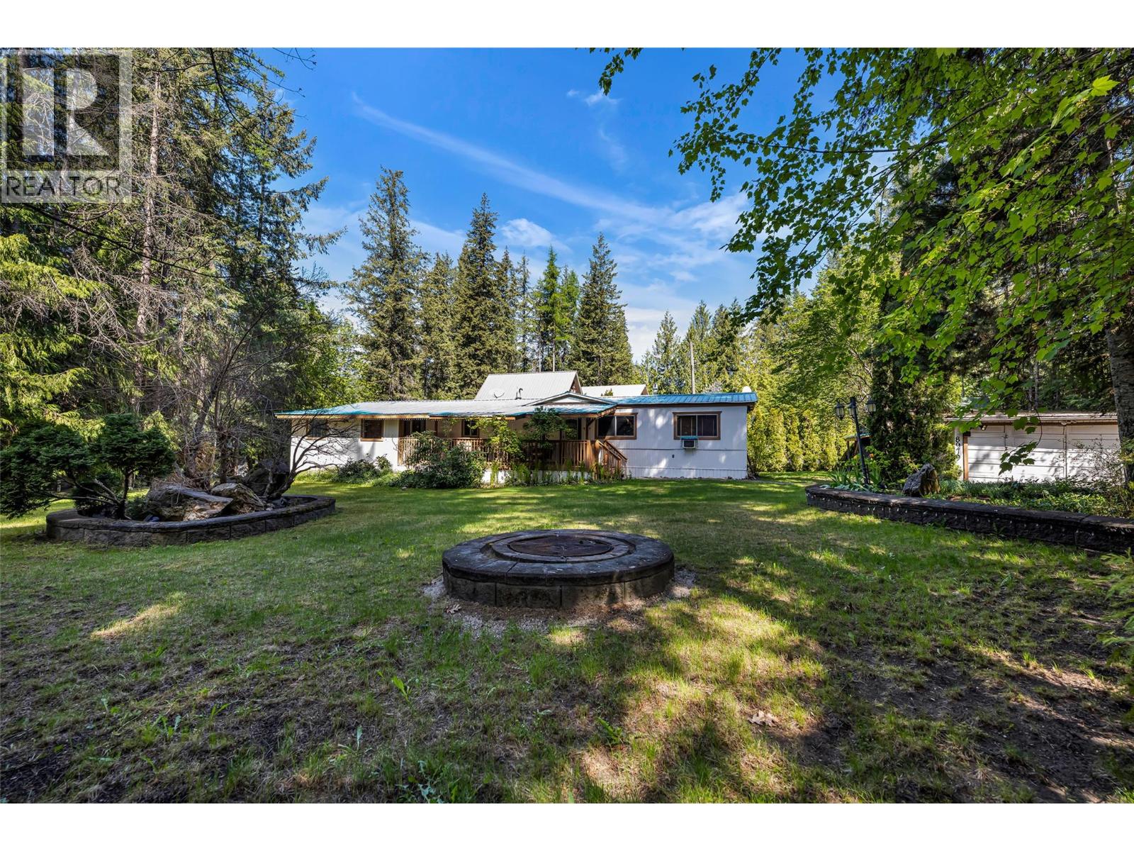 8979 Hummingbird Frontage Road Property Photo 42