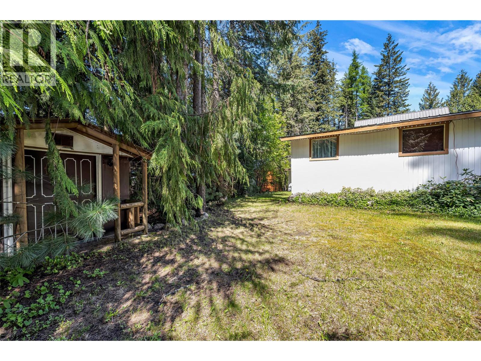 8979 Hummingbird Frontage Road Property Photo 57