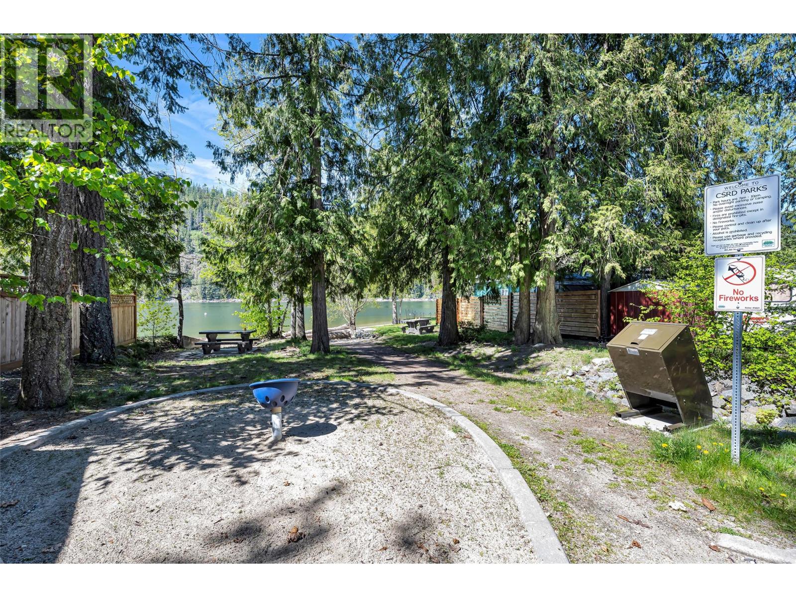 8979 Hummingbird Frontage Road Property Photo 70