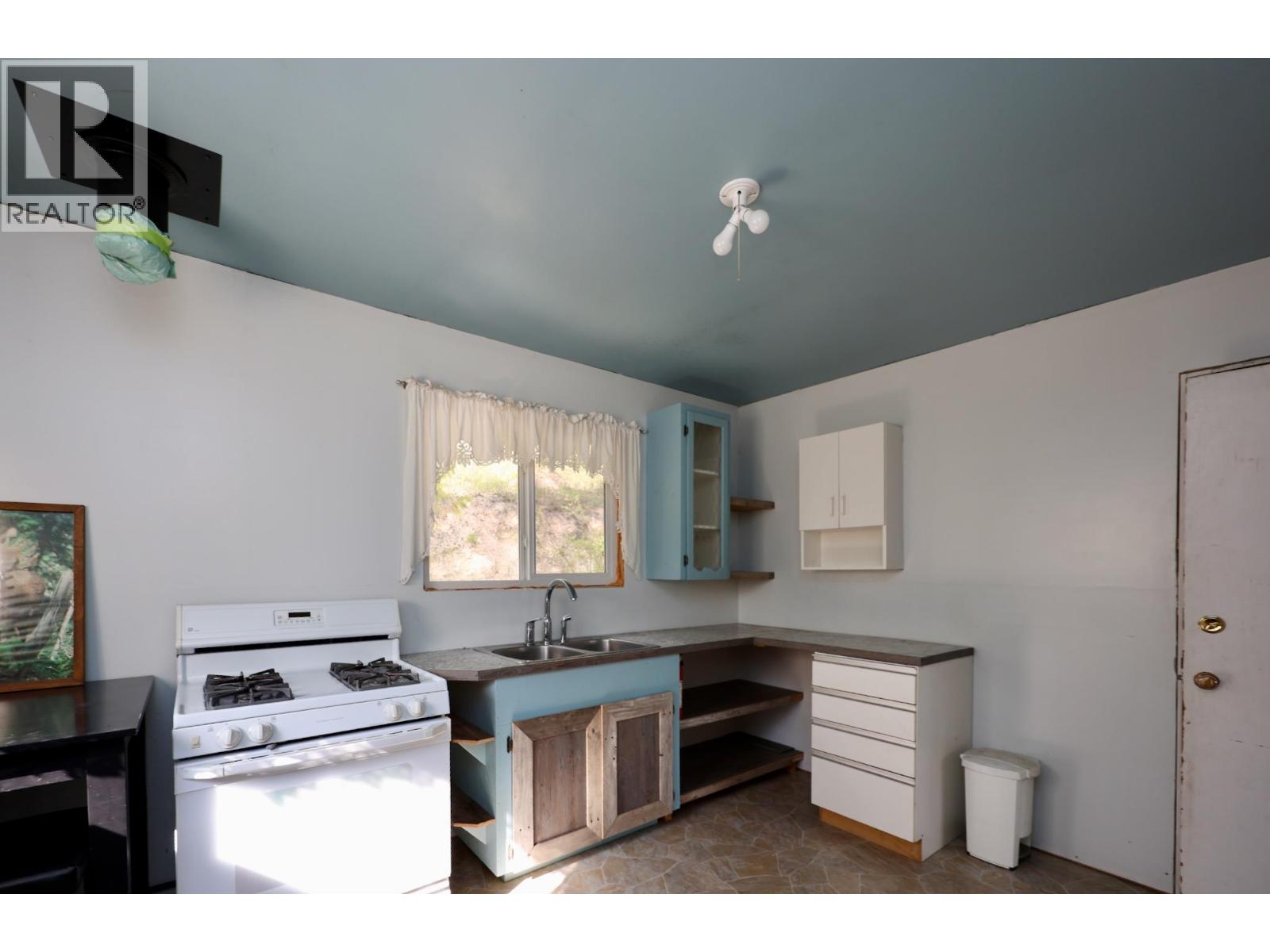 3033 Olive Road Property Photo 21