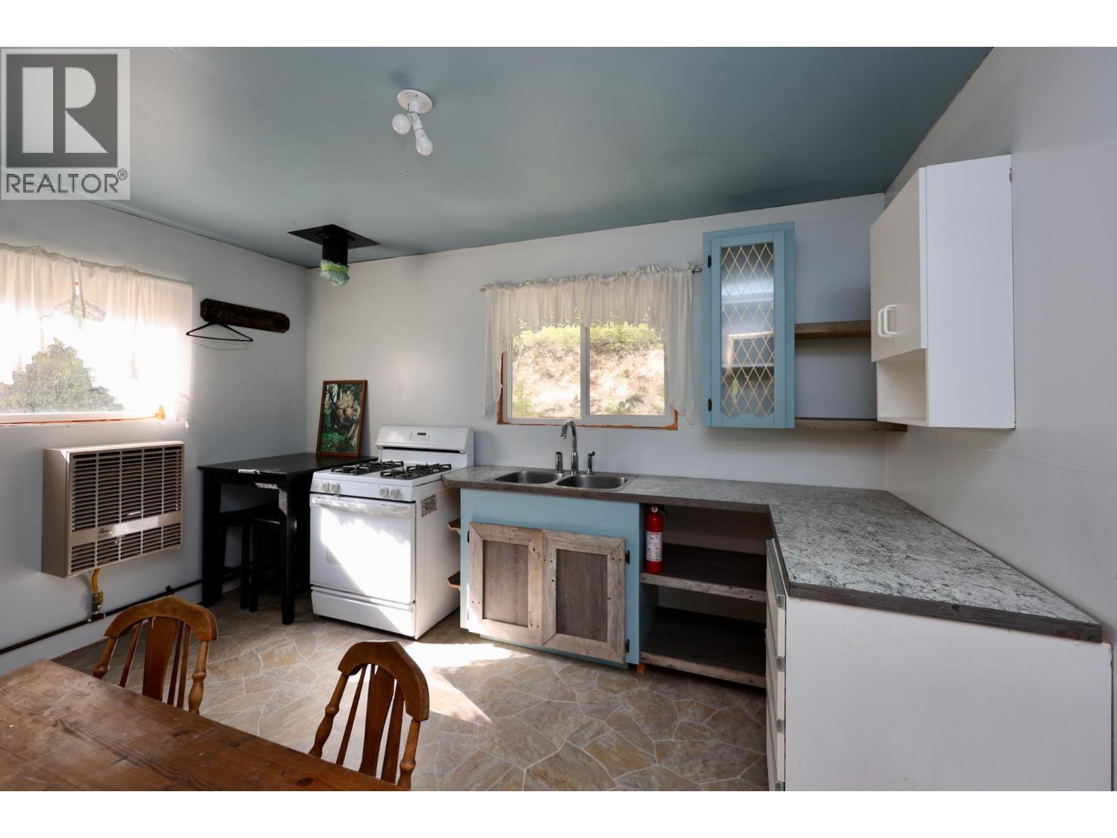 3033 Olive Road Property Photo 22