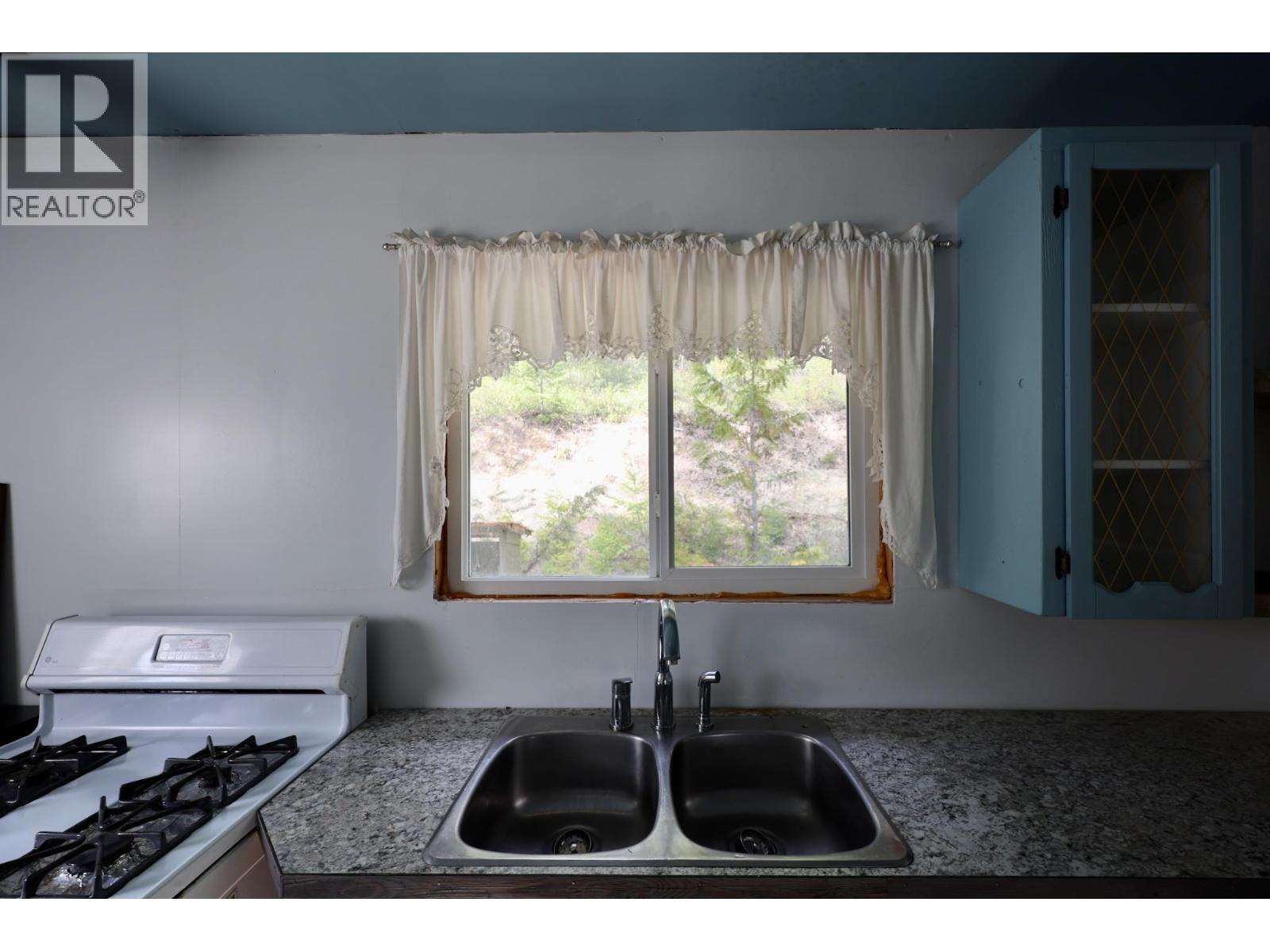 3033 Olive Road Property Photo 29