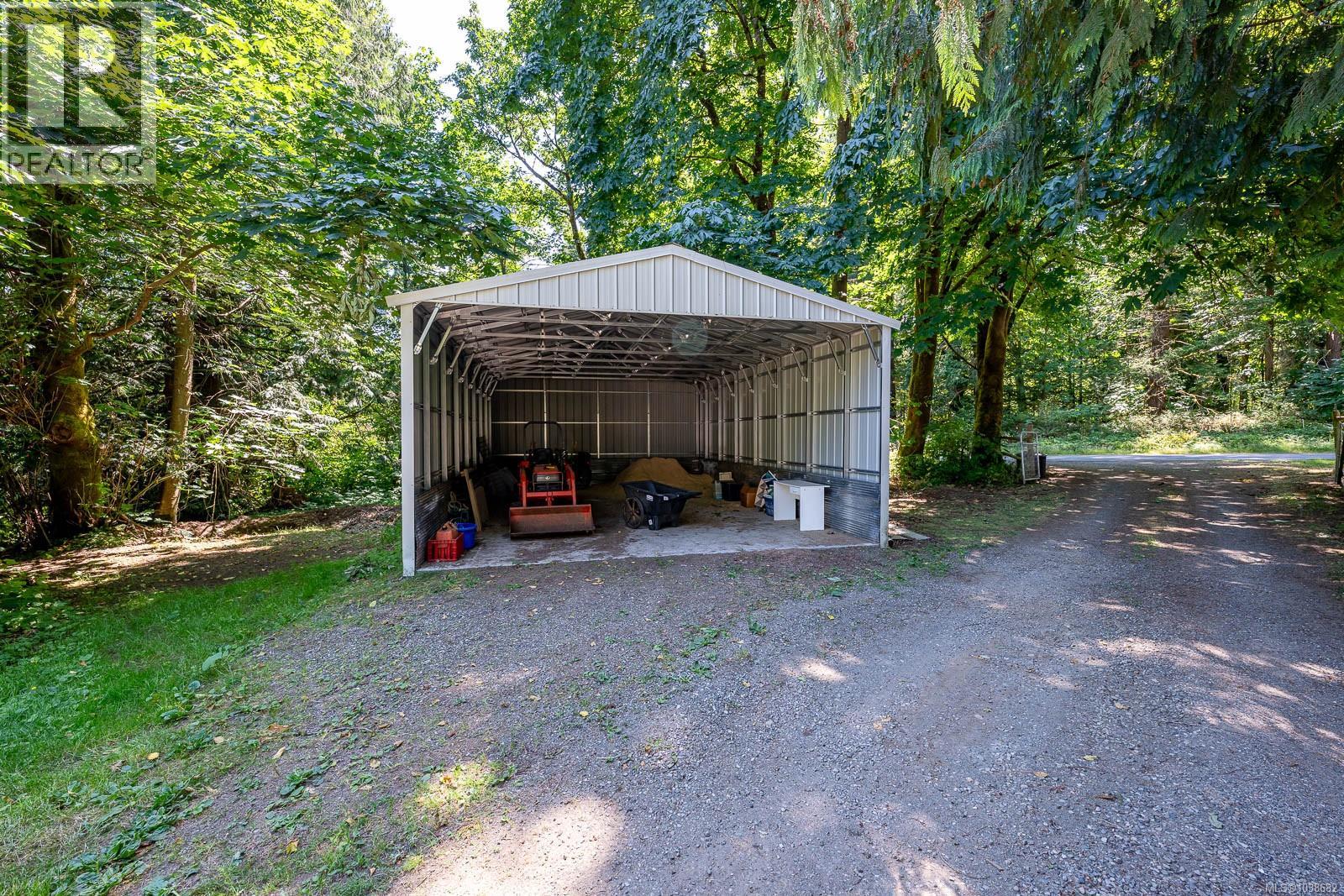 2468 Endall Rd Property Photo 19