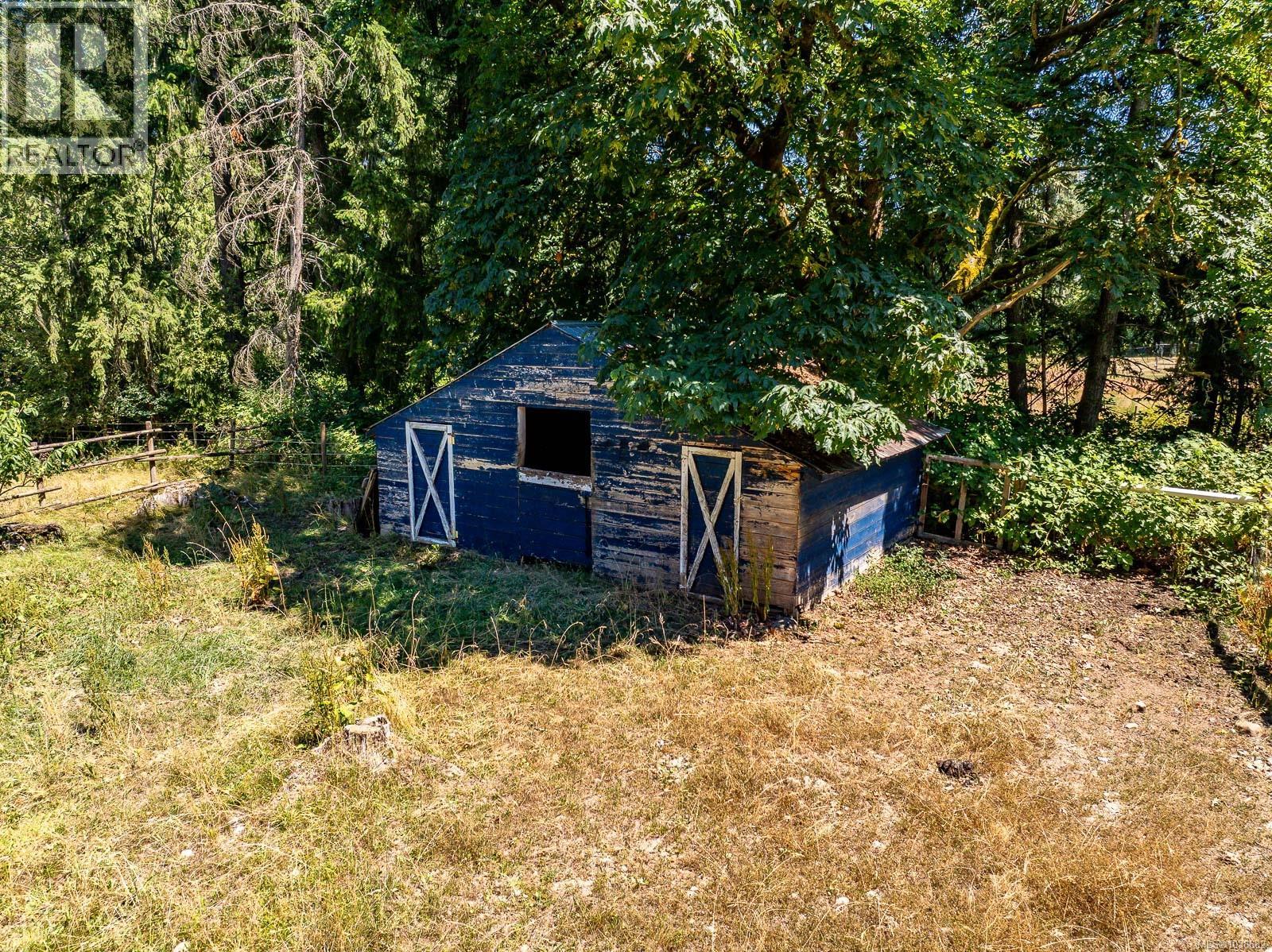 2468 Endall Rd Property Photo 58