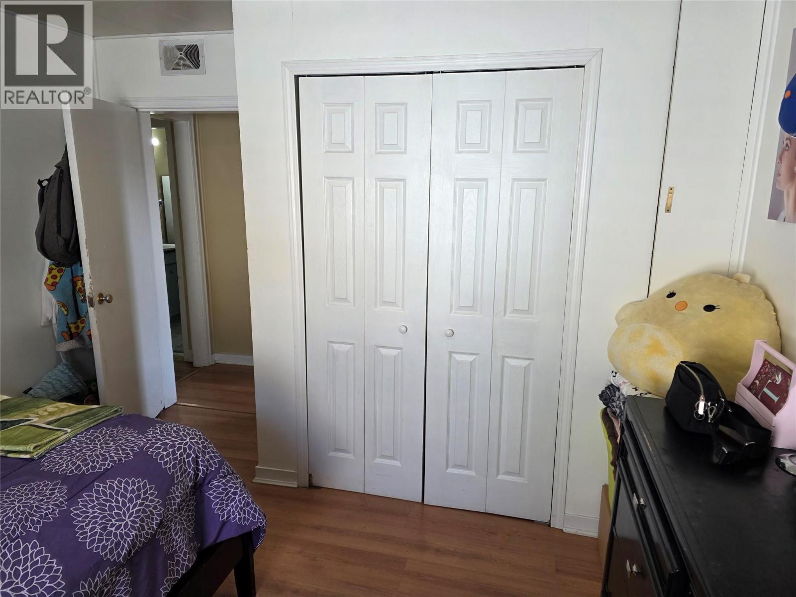 1225 104 Avenue Property Photo 9