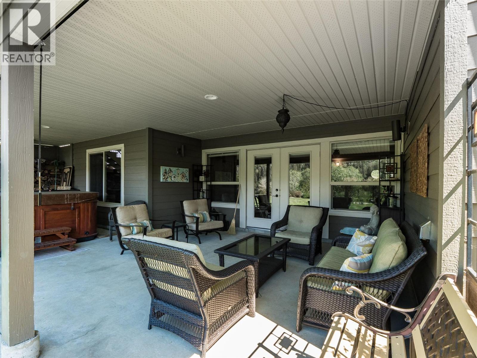 943 Riverview Place Property Photo 30