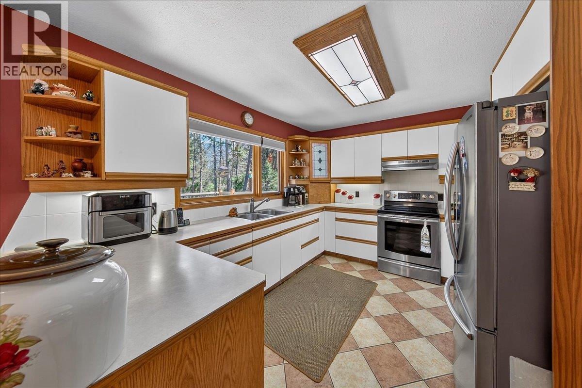 4551 Columbia View Road Property Photo 13