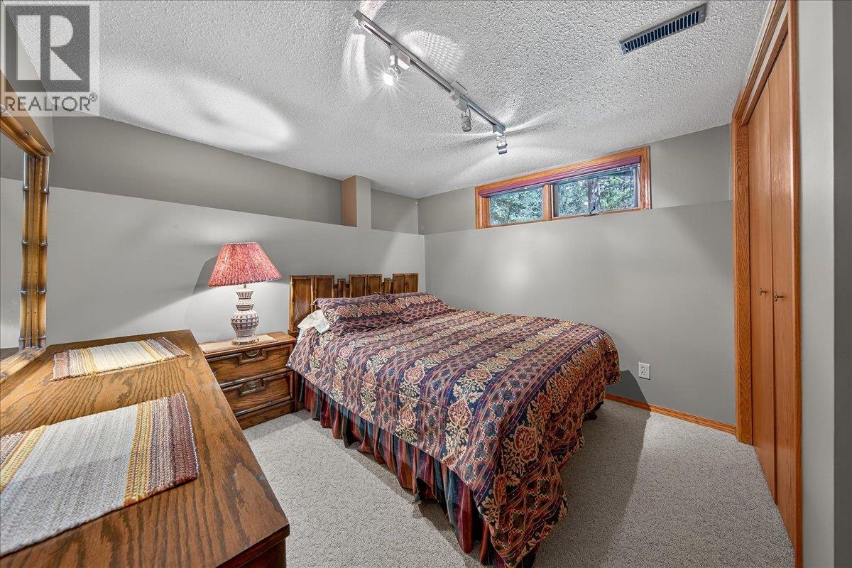 4551 Columbia View Road Property Photo 32