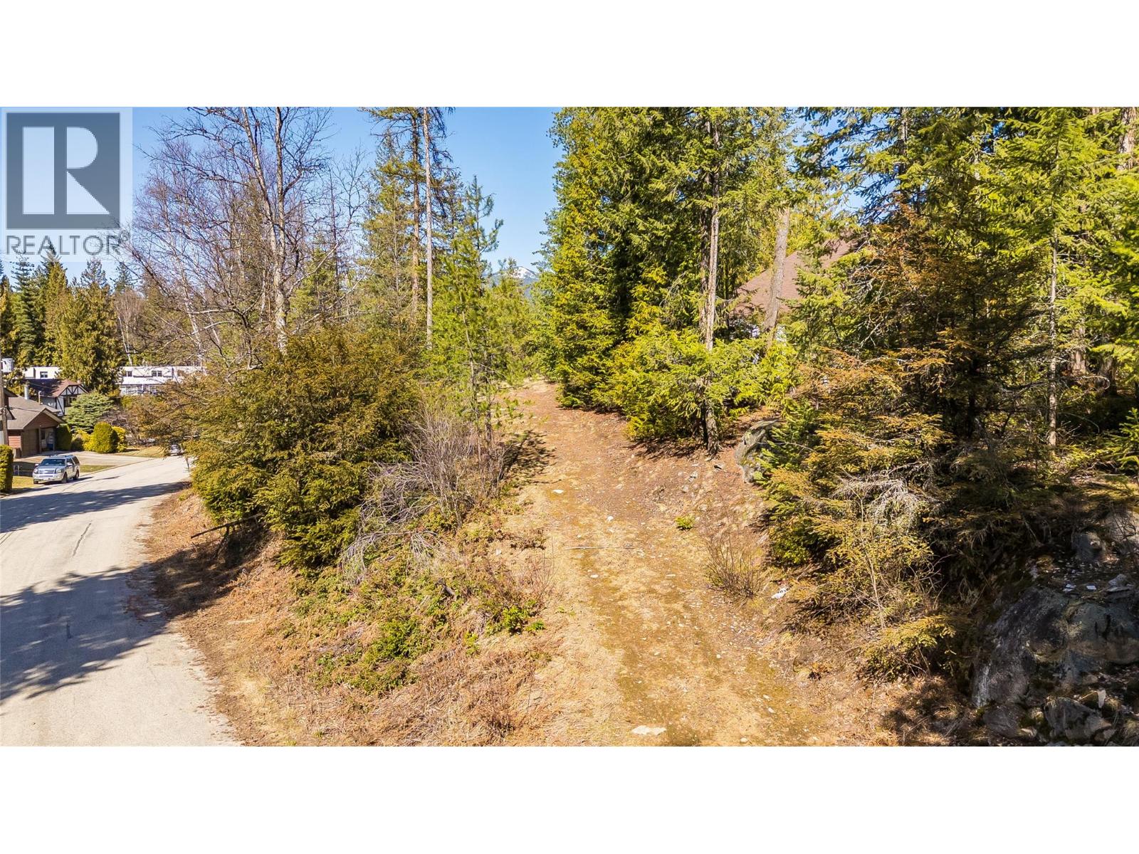 1428 Meadowbrook Drive Property Photo 4