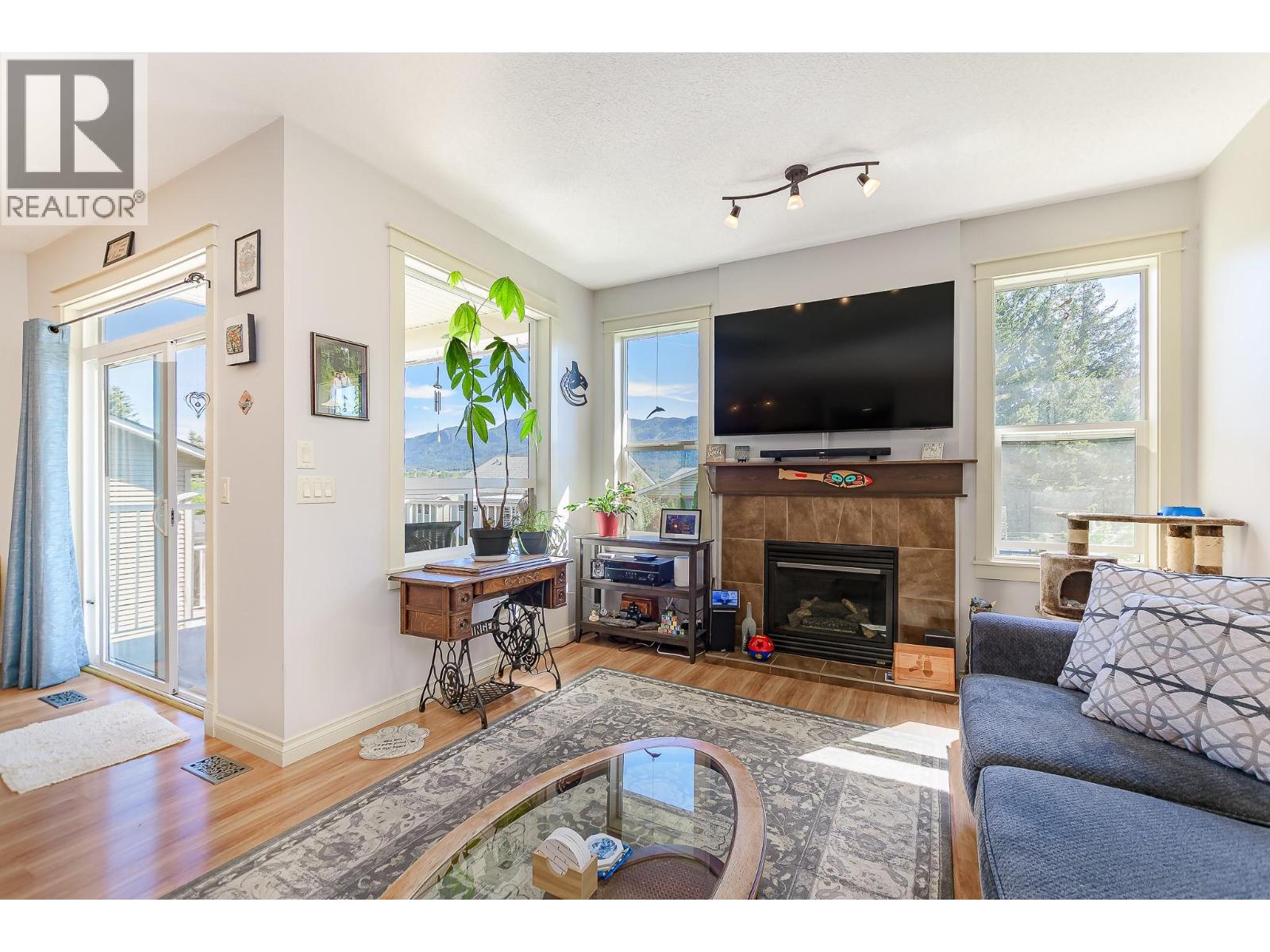 1903 Northern Street Property Photo 4