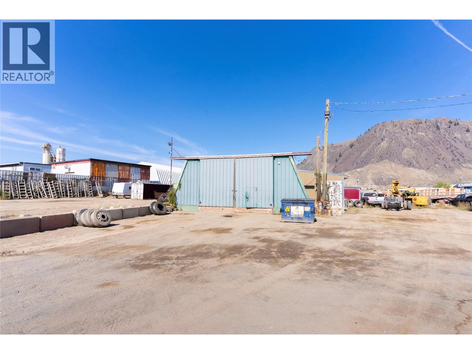 742 Athabasca Street E Property Photo 25