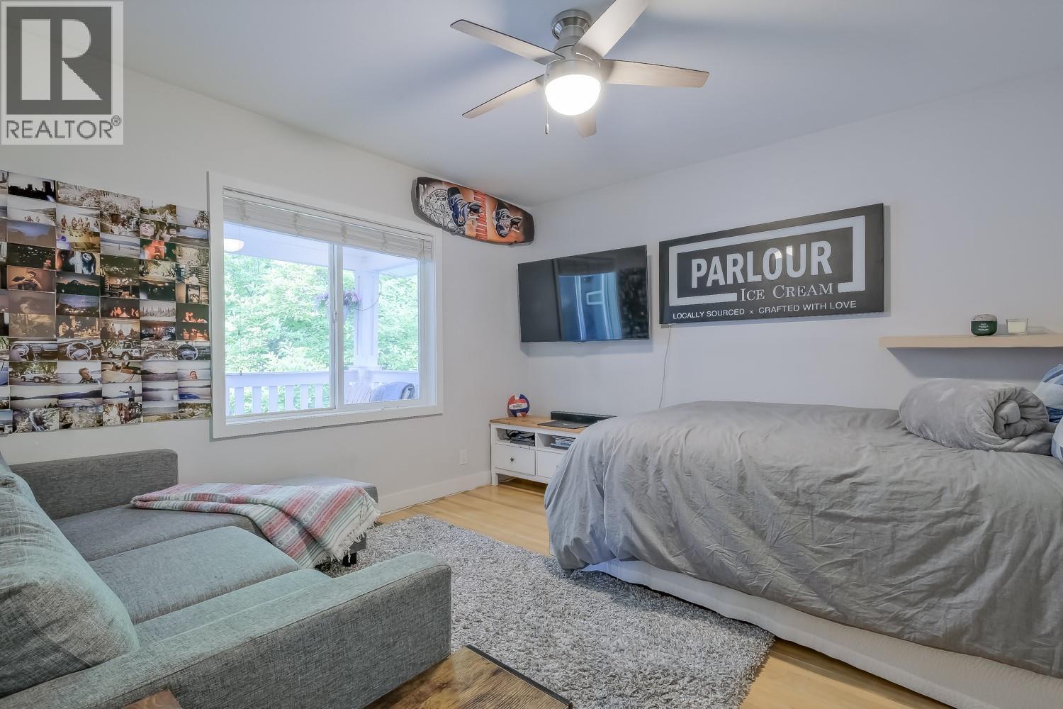 1847 Maple Street Property Photo 17