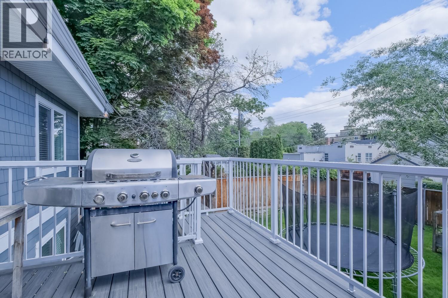 1847 Maple Street Property Photo 29