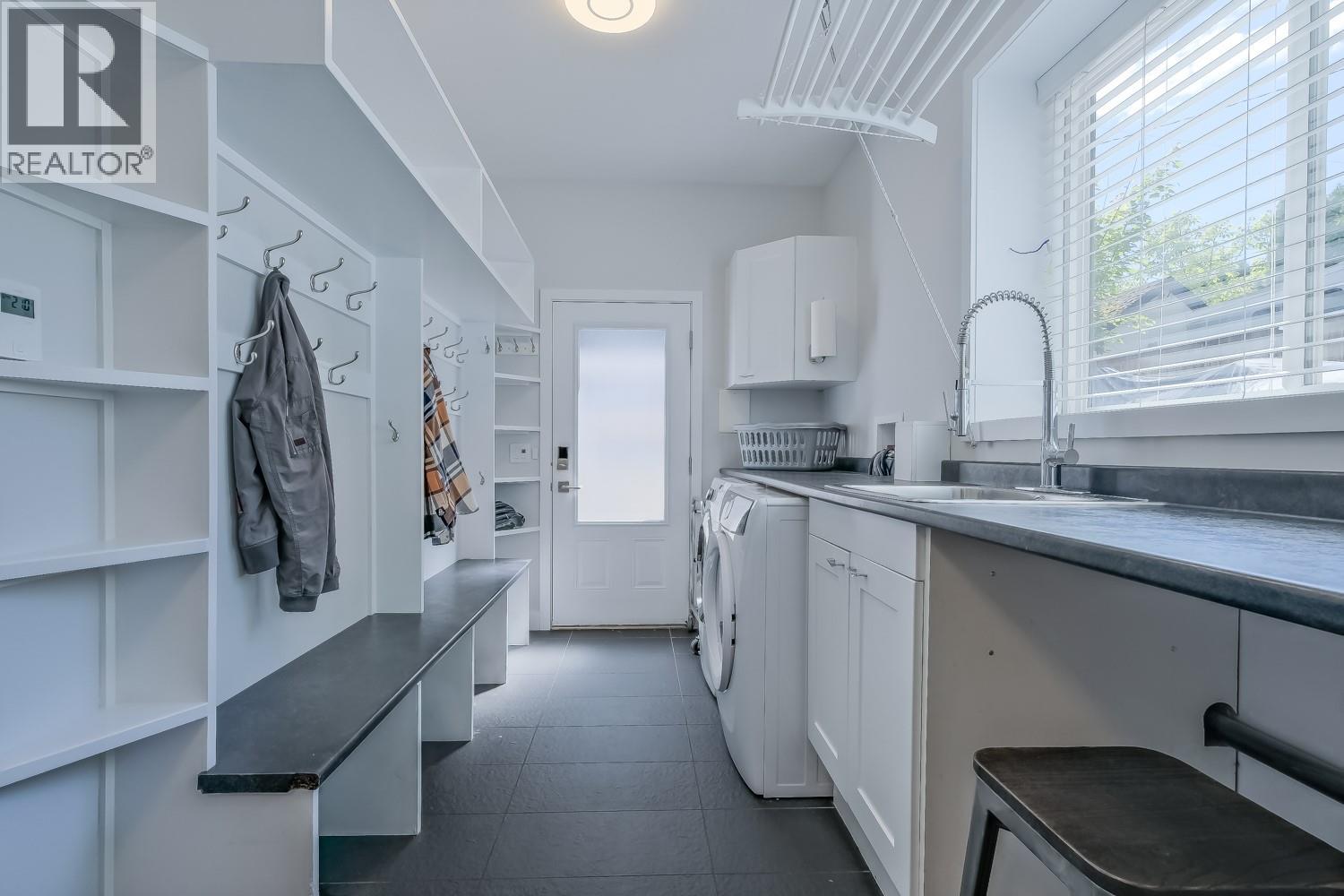 1847 Maple Street Property Photo 46