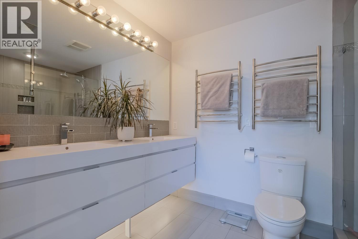 1847 Maple Street Property Photo 61